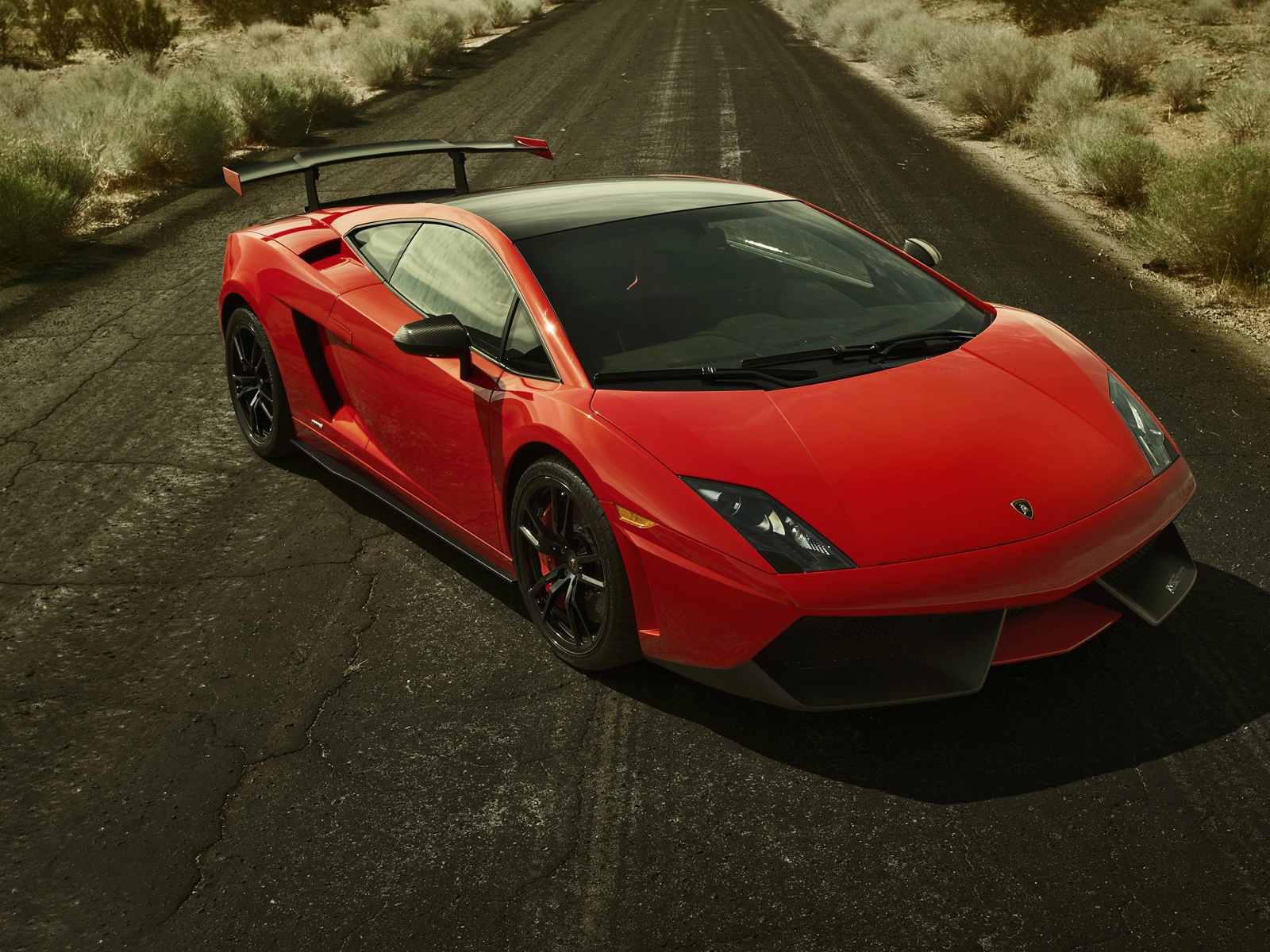 Красный Lamborghini gallardo lp 570