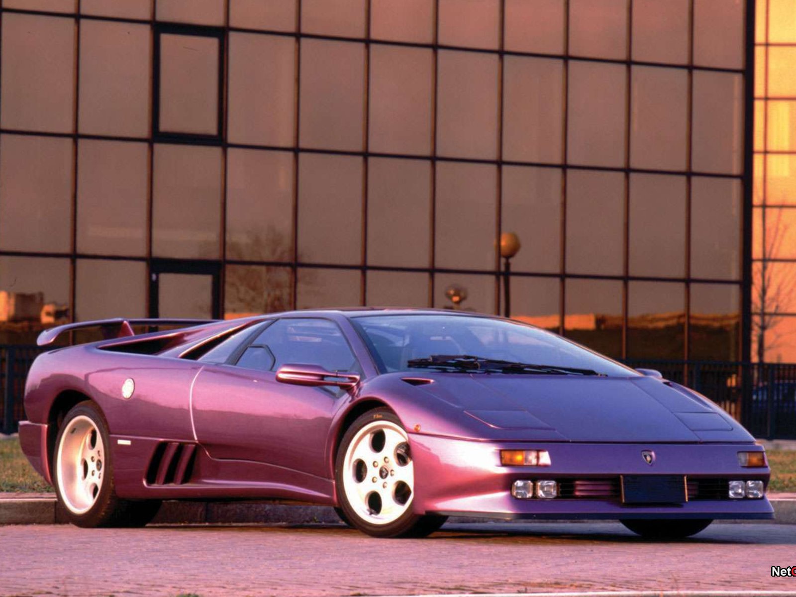 Тест драйв автомобиля Lamborghini Diablo