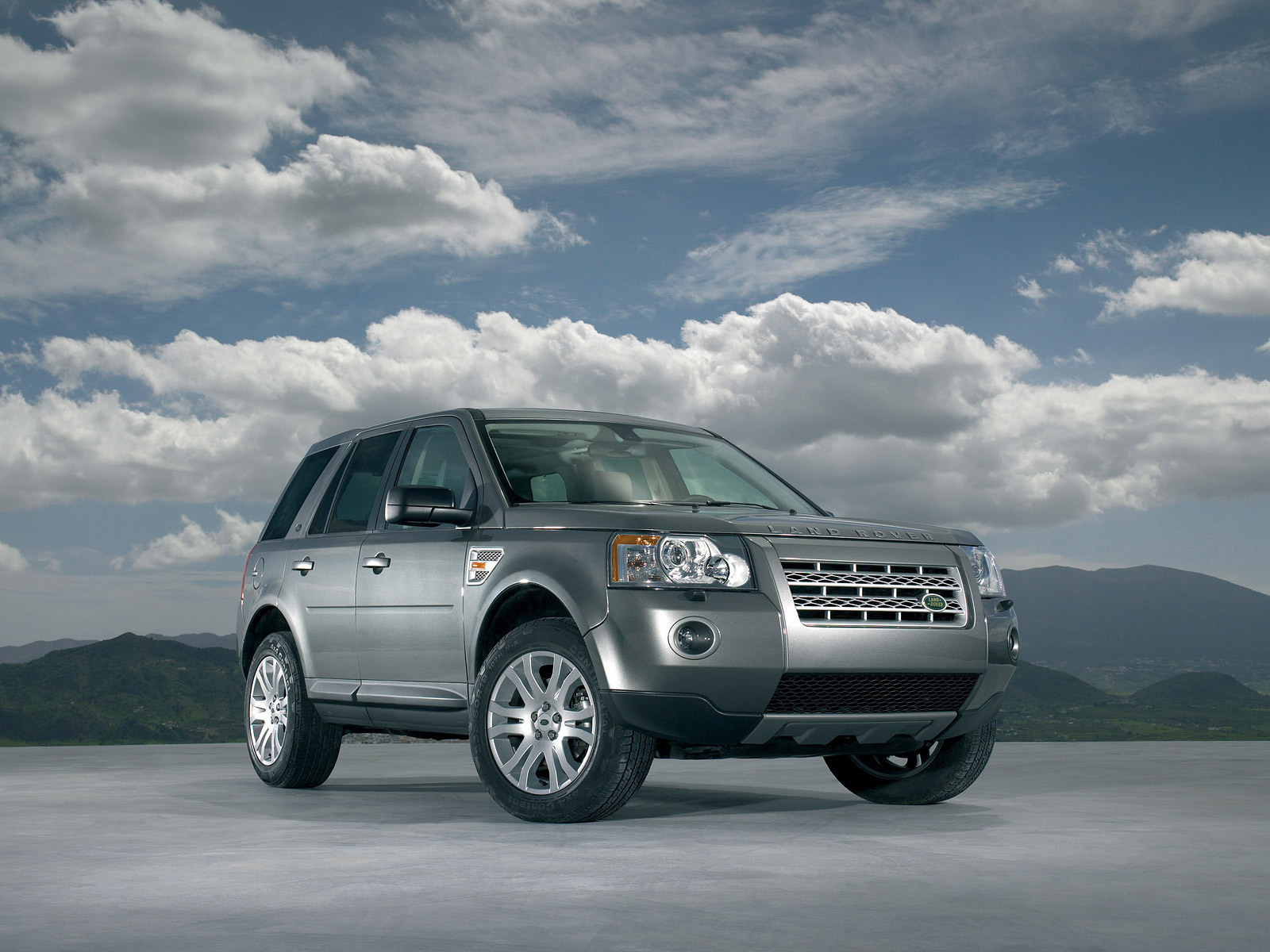 Дизайн автомобиля Land Rover Freelander 2