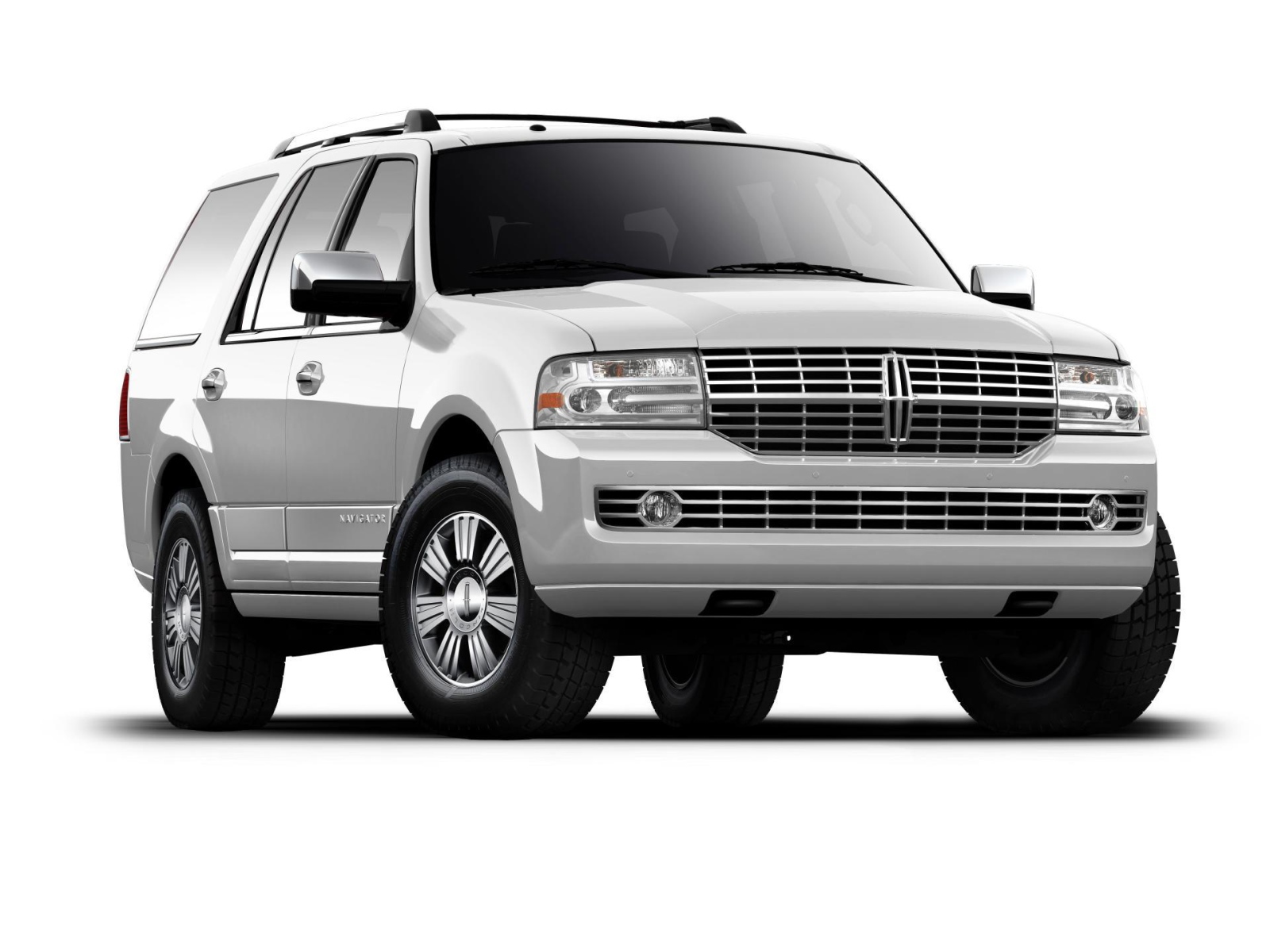 Новый автомобиль Lincoln Navigator 2014