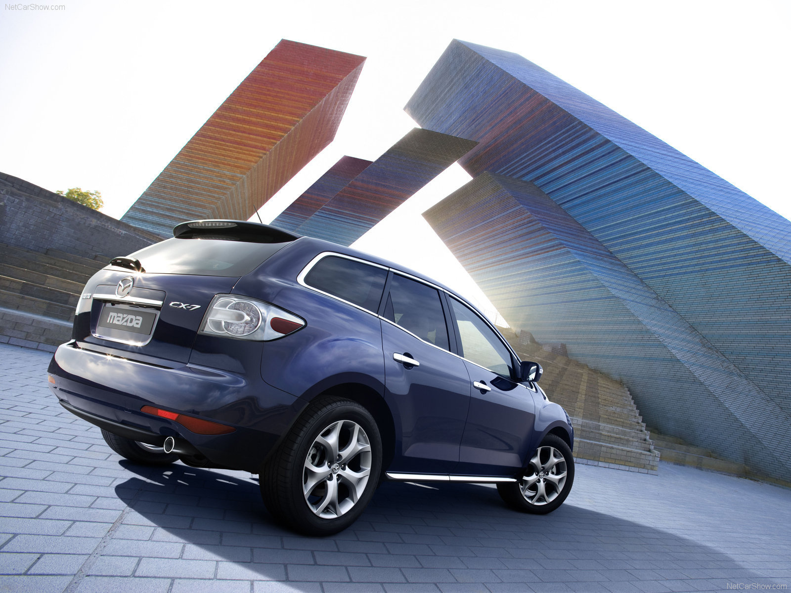 Дизайн автомобиля Mazda CX 7