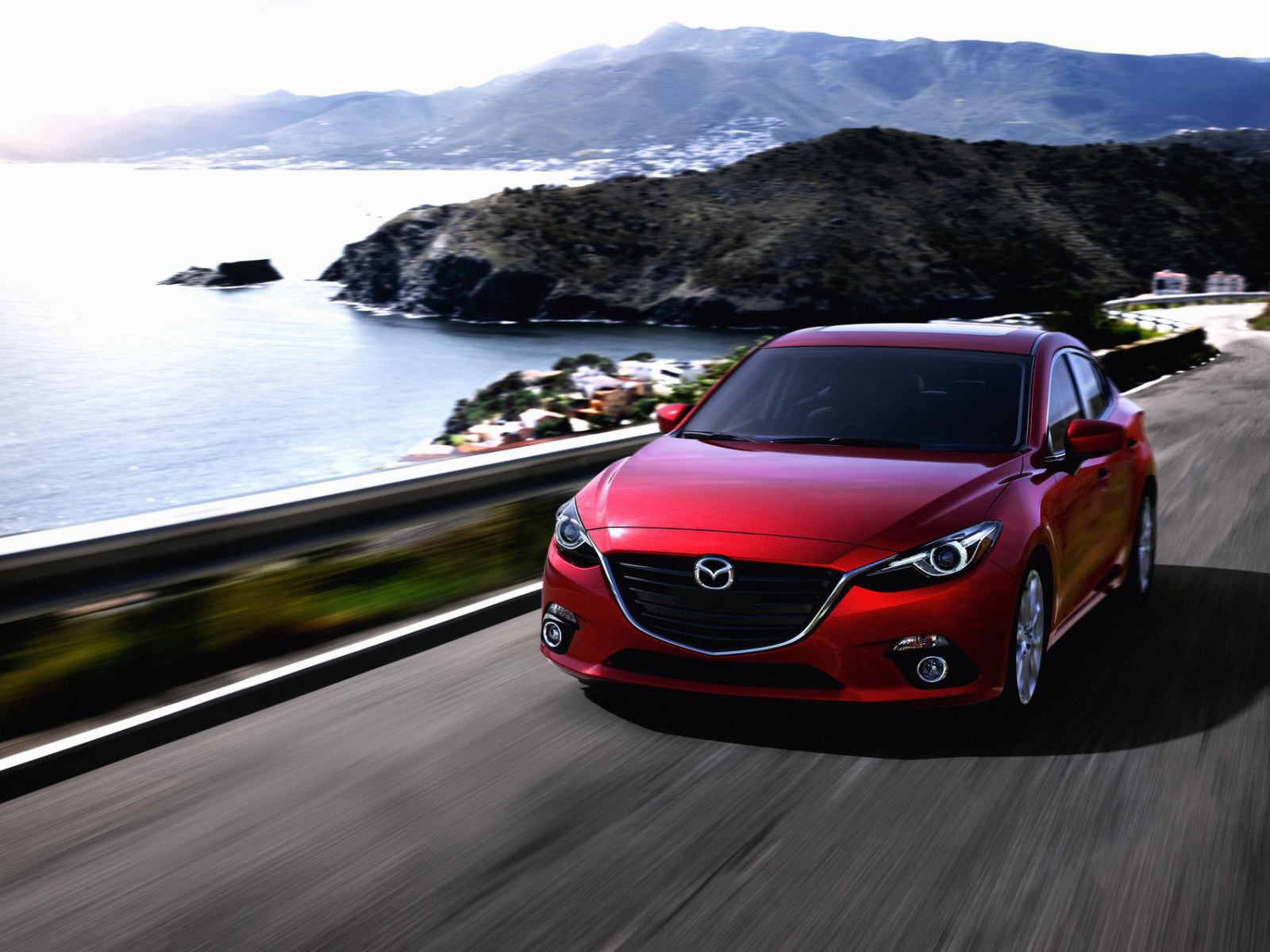 Новая машина Mazda 3 2014