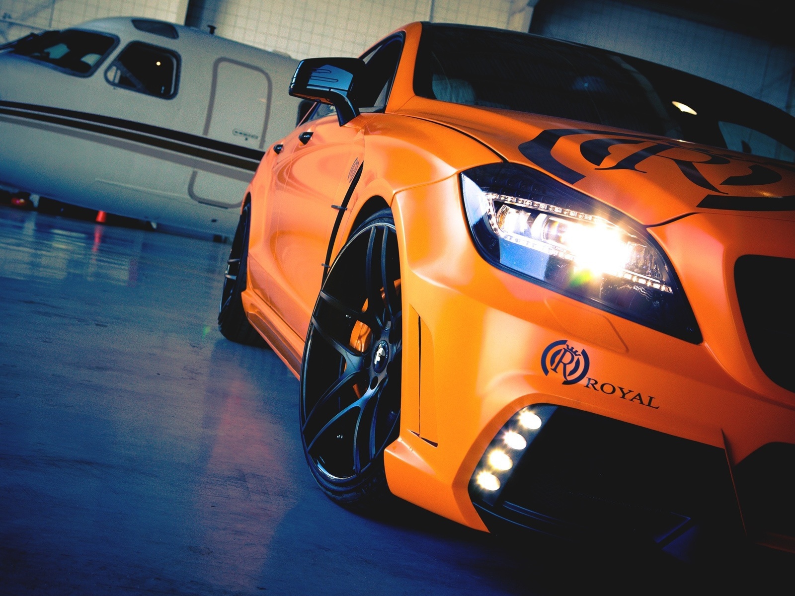 Mercedes-Benz CLS королевский