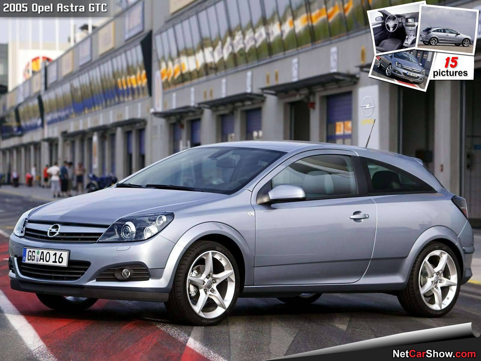Красивый автомобиль Opel Astra GTC в Москве
