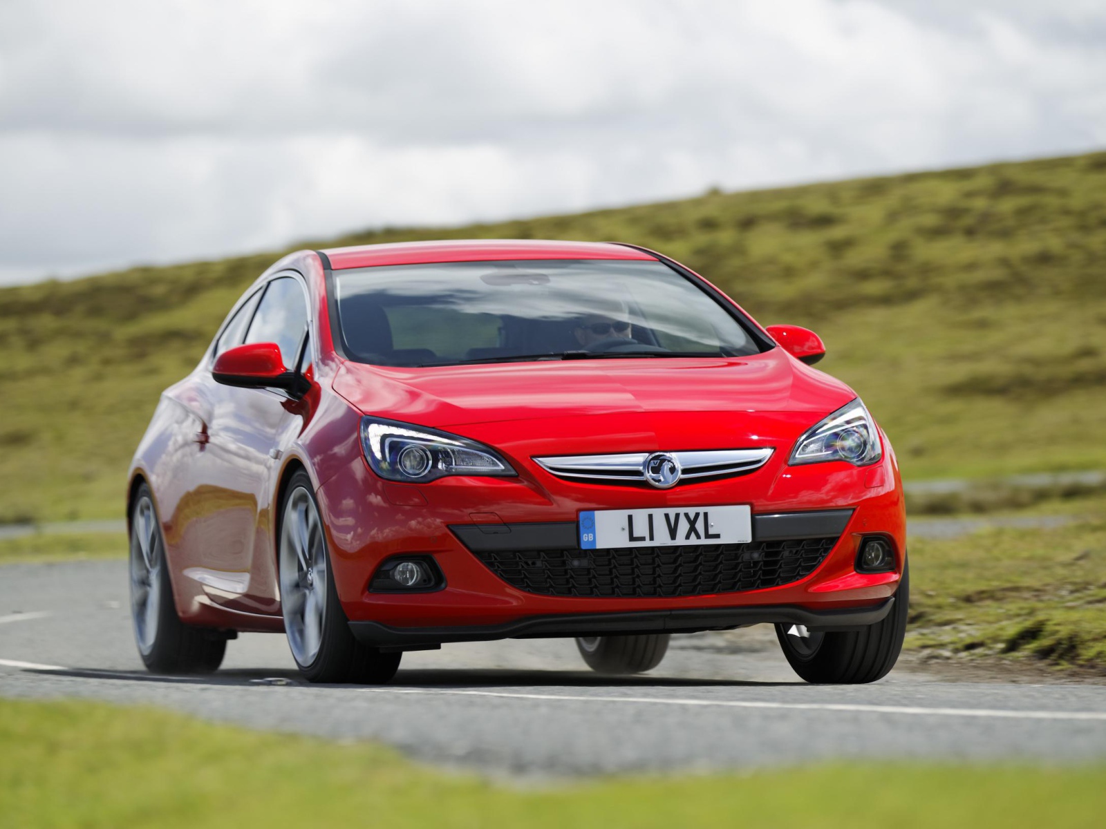 Фото автомобиля Opel Astra GTC 2014