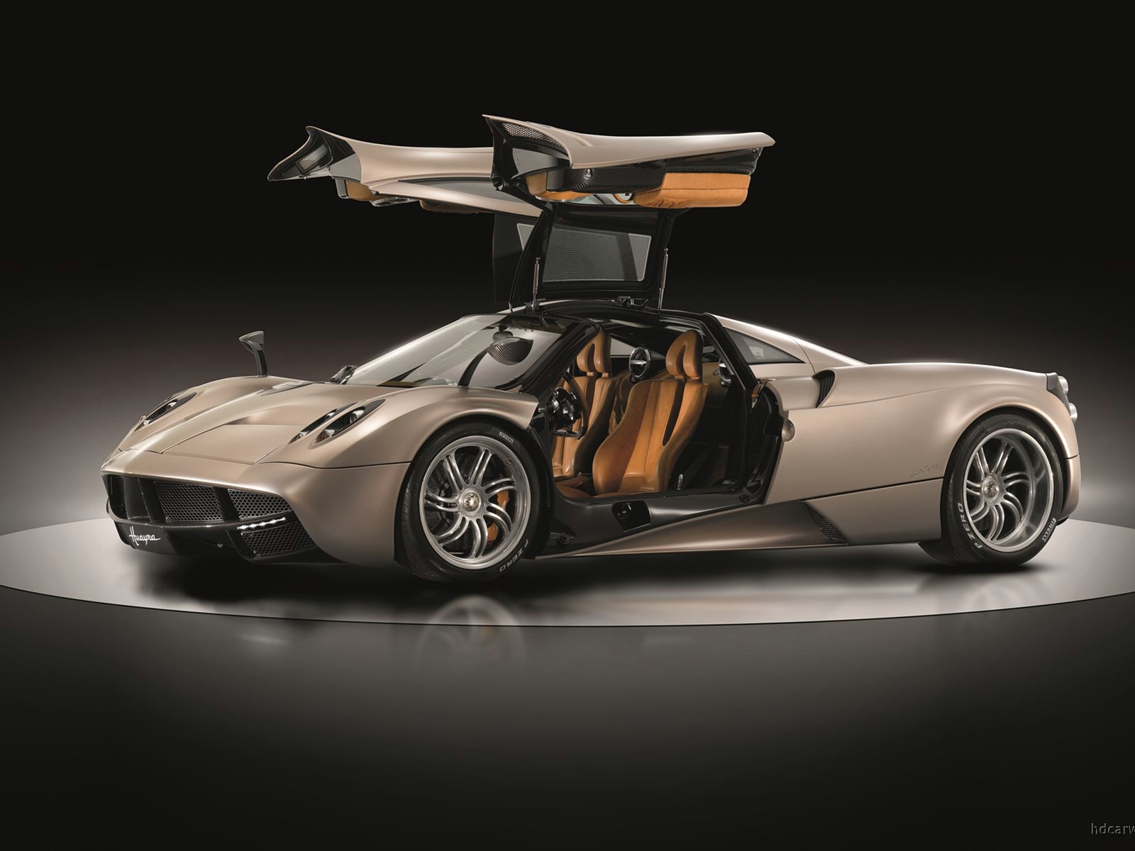 Надежная машина Pagani Huayra