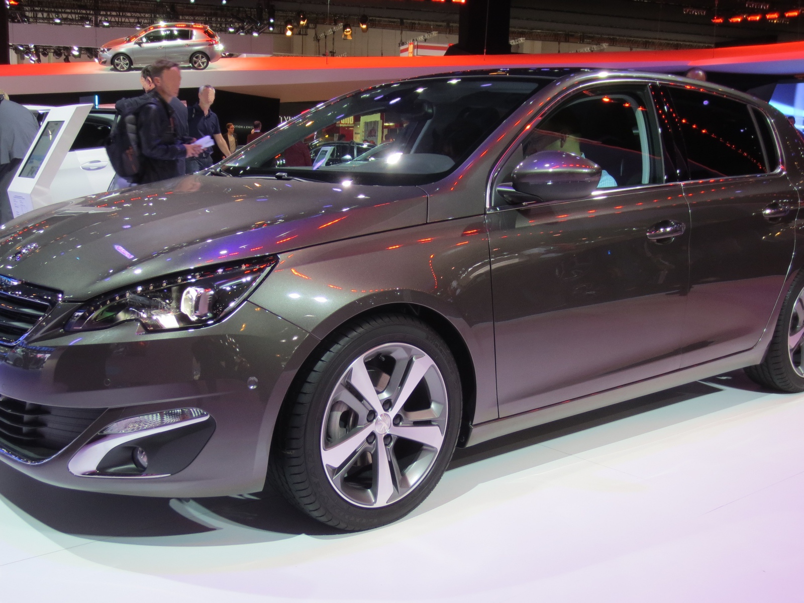 Блистательный Peugeot 308