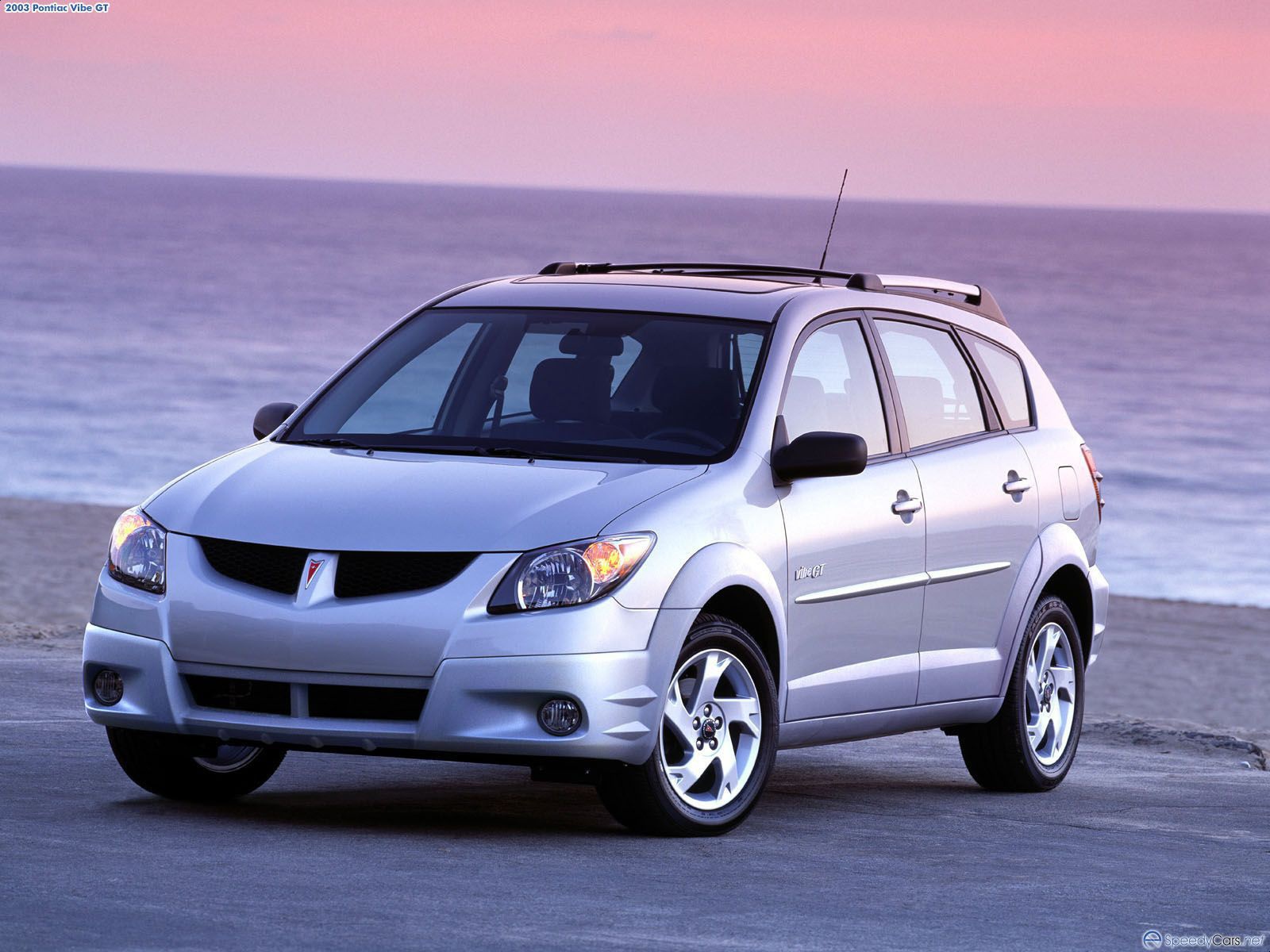 Дизайн автомобиля Pontiac Vibe