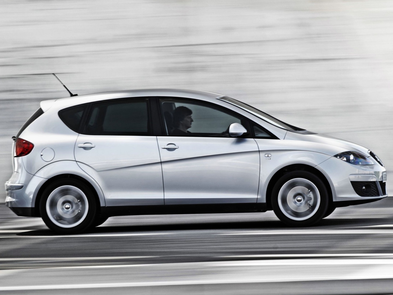  Красивый автомобиль Seat Altea в Москве