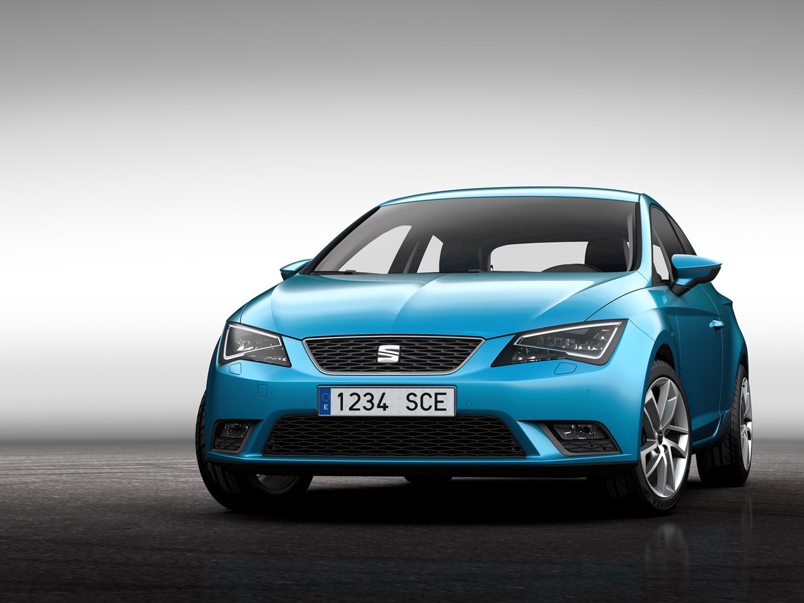 Красивый автомобиль Seat Leon 2014