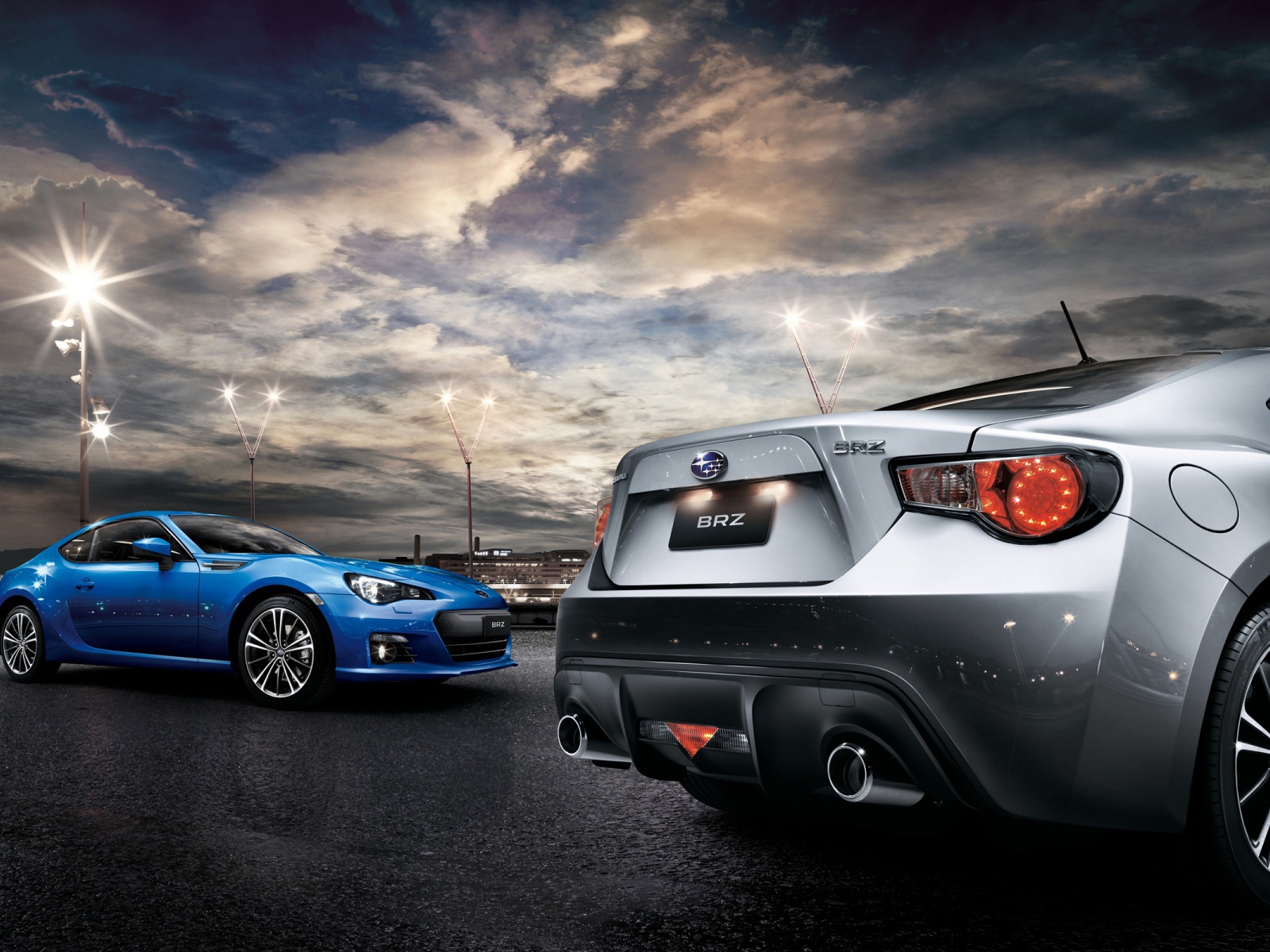 Красивый автомобиль Subaru BRZ в Москве