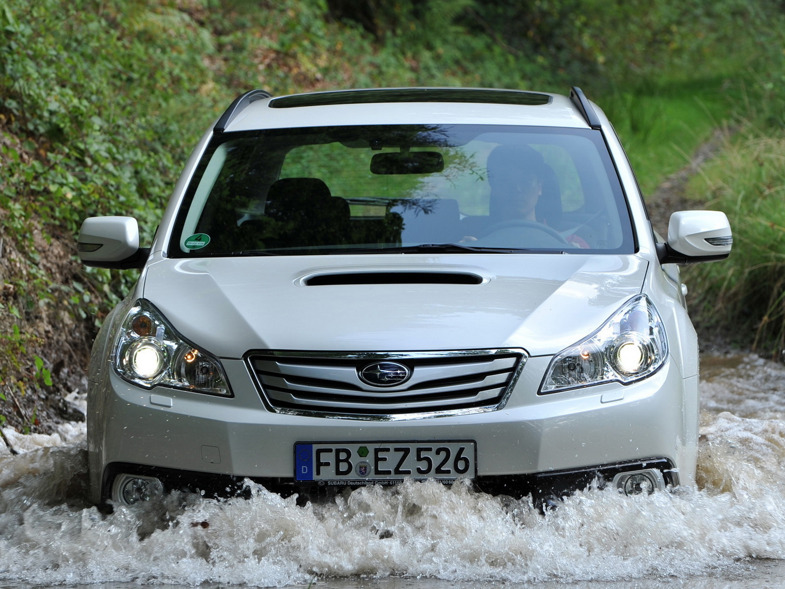 Новая машина Subaru Outback