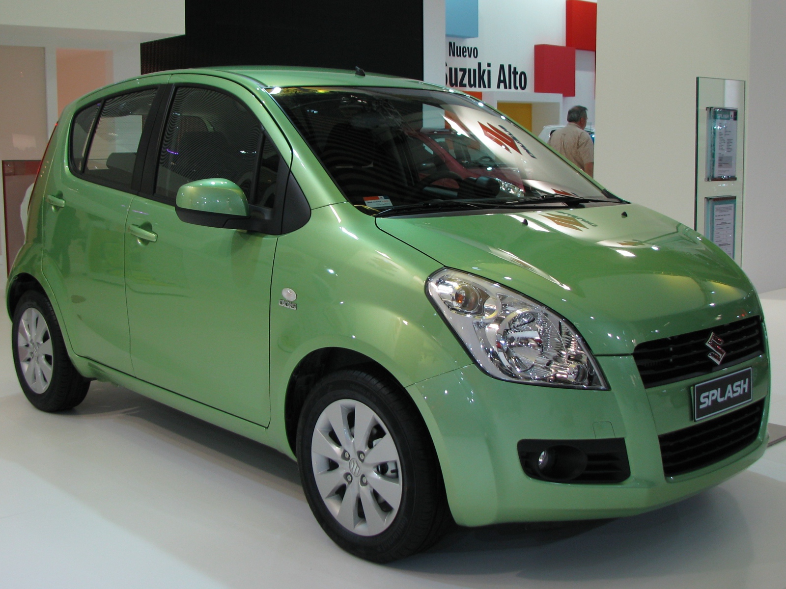  Красивый автомобиль Suzuki Splash в Москве