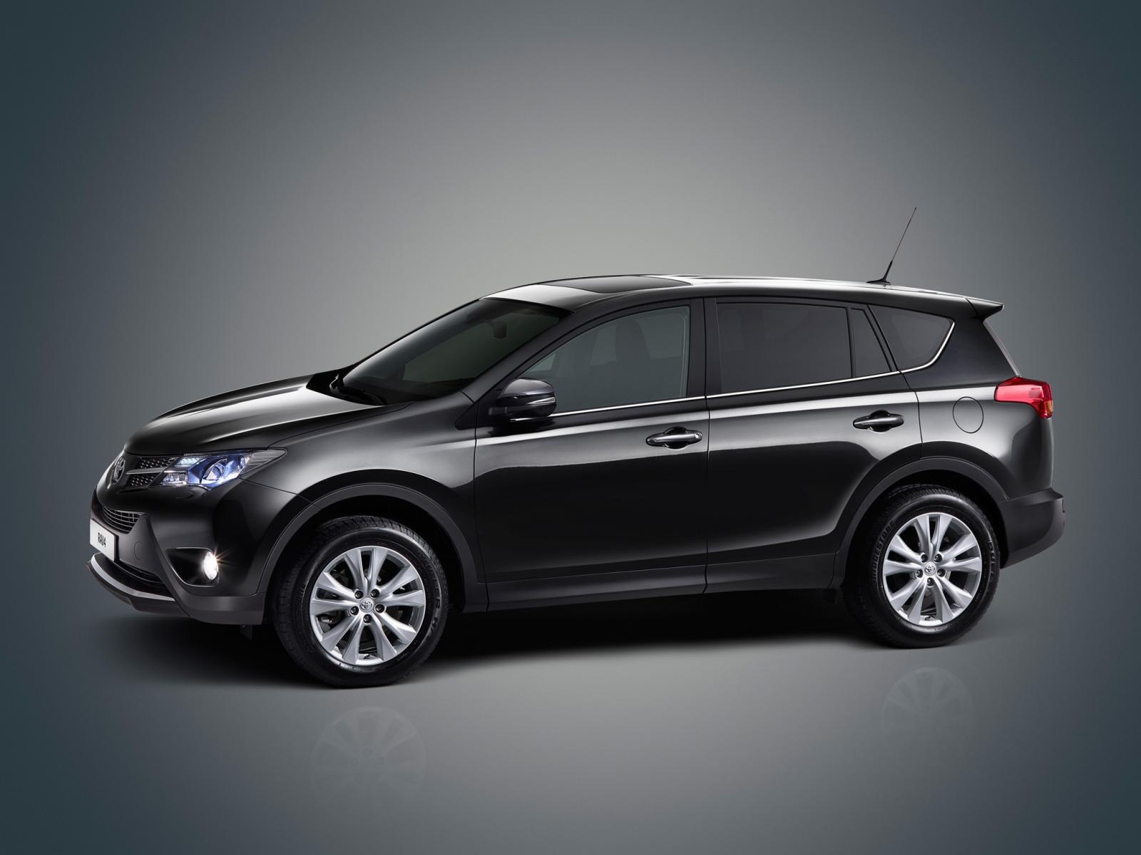 Новая машина Toyota RAV4