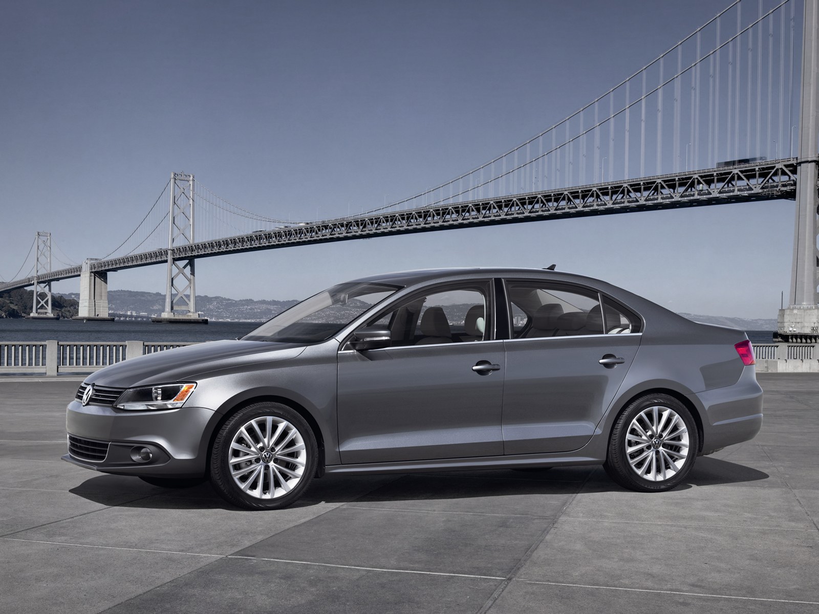 Надежный автомобиль Volkswagen Jetta