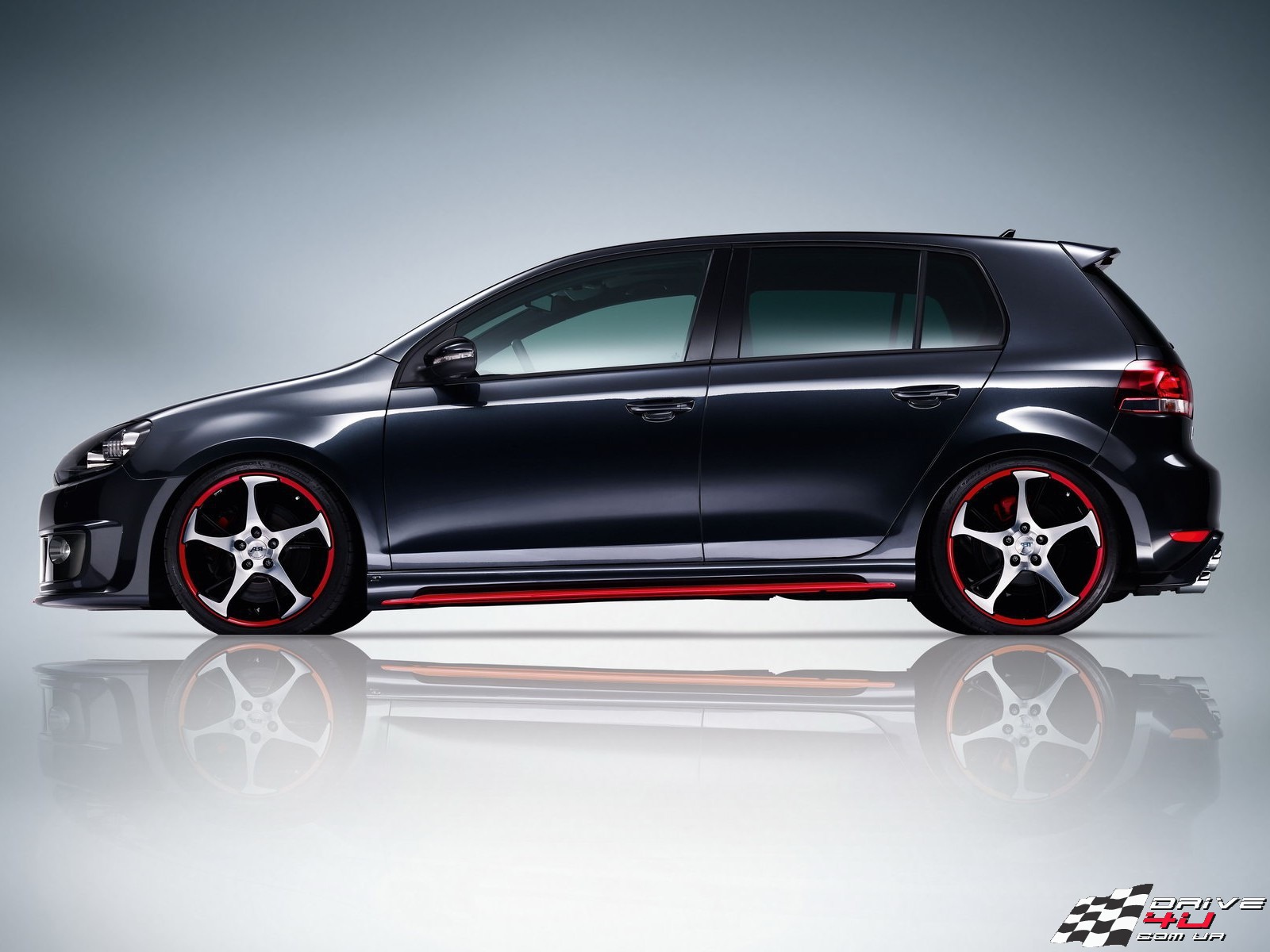 Тест драйв автомобиля Golf GTI 2014 года