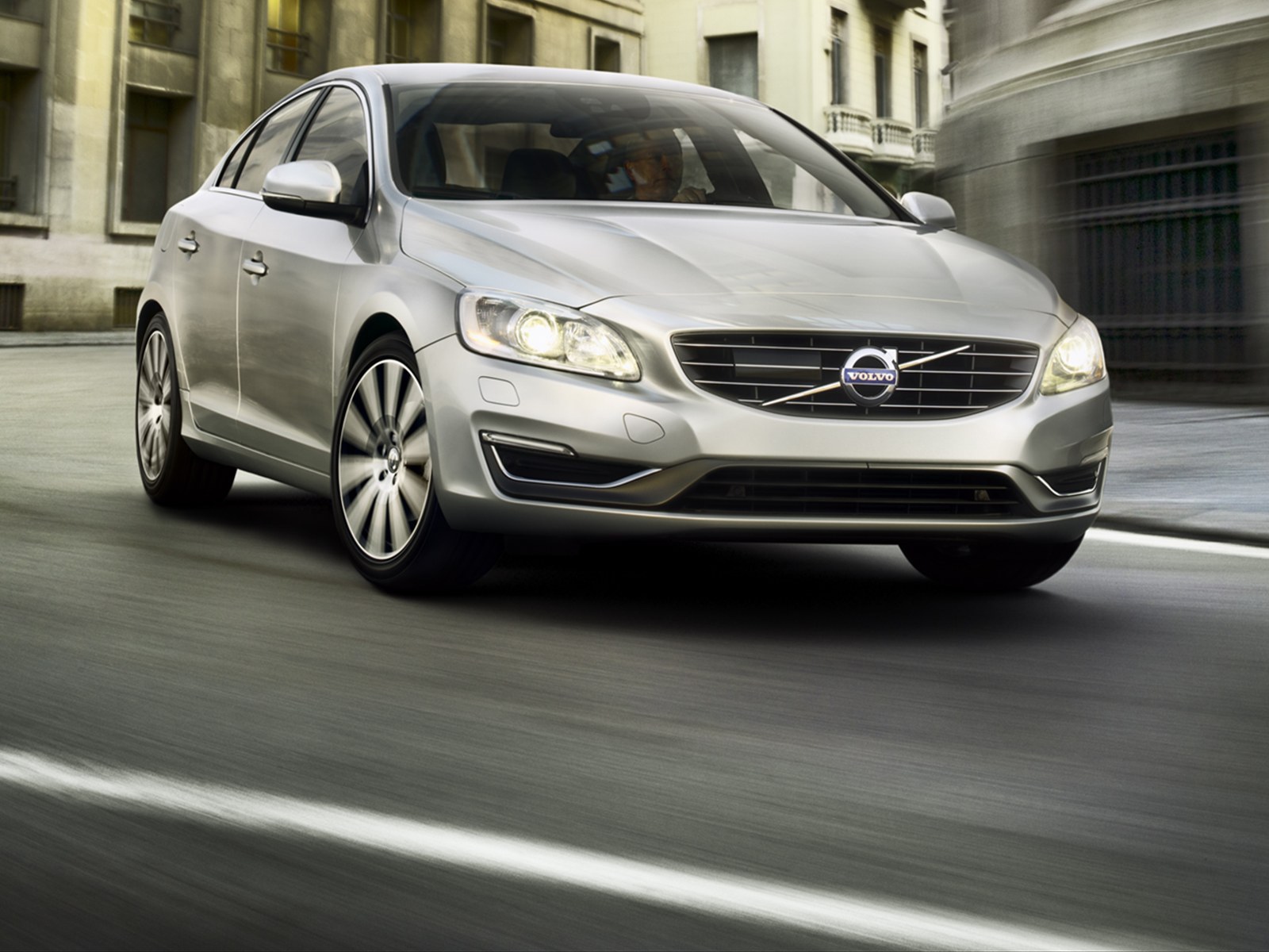 Дизайн автомобиля Volvo s60