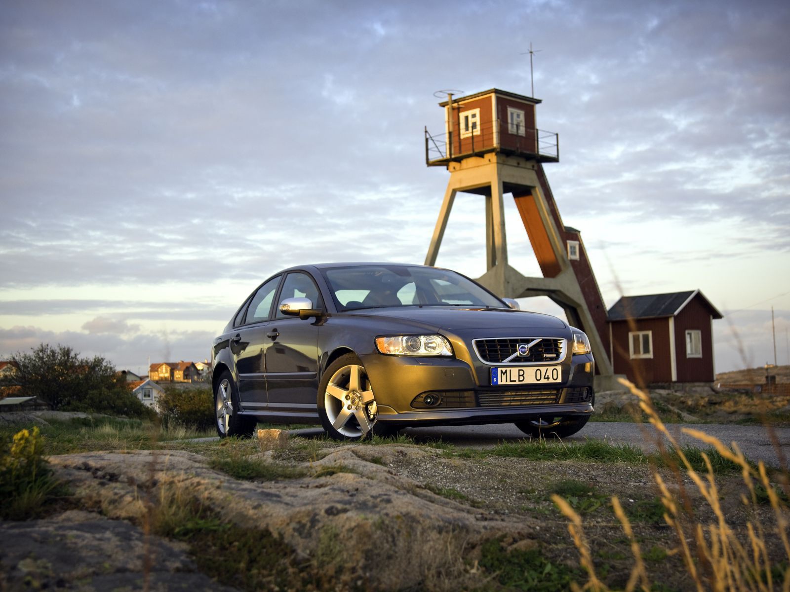 Новый автомобиль Volvo s40