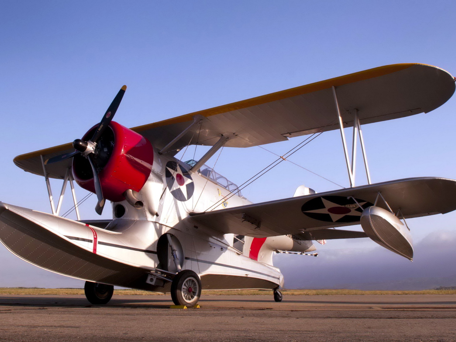 Самолет лодка