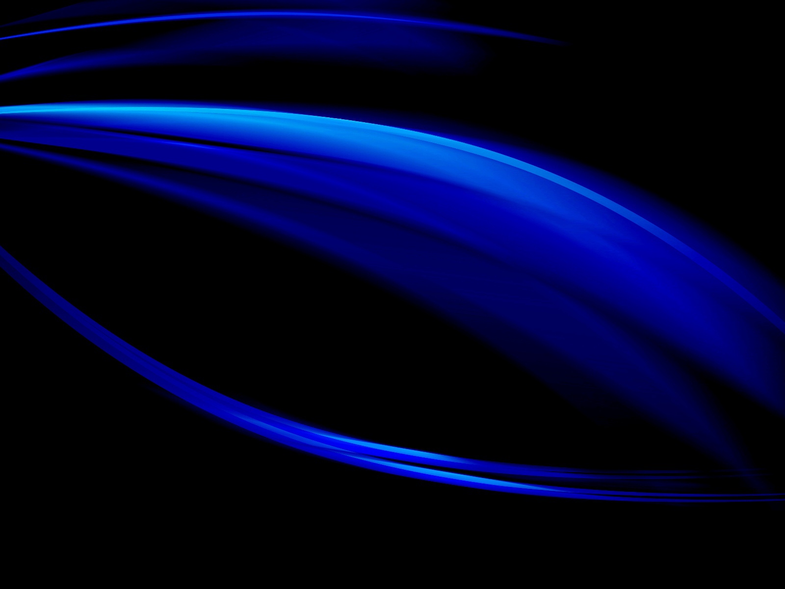 Синее сияние на черных обоях