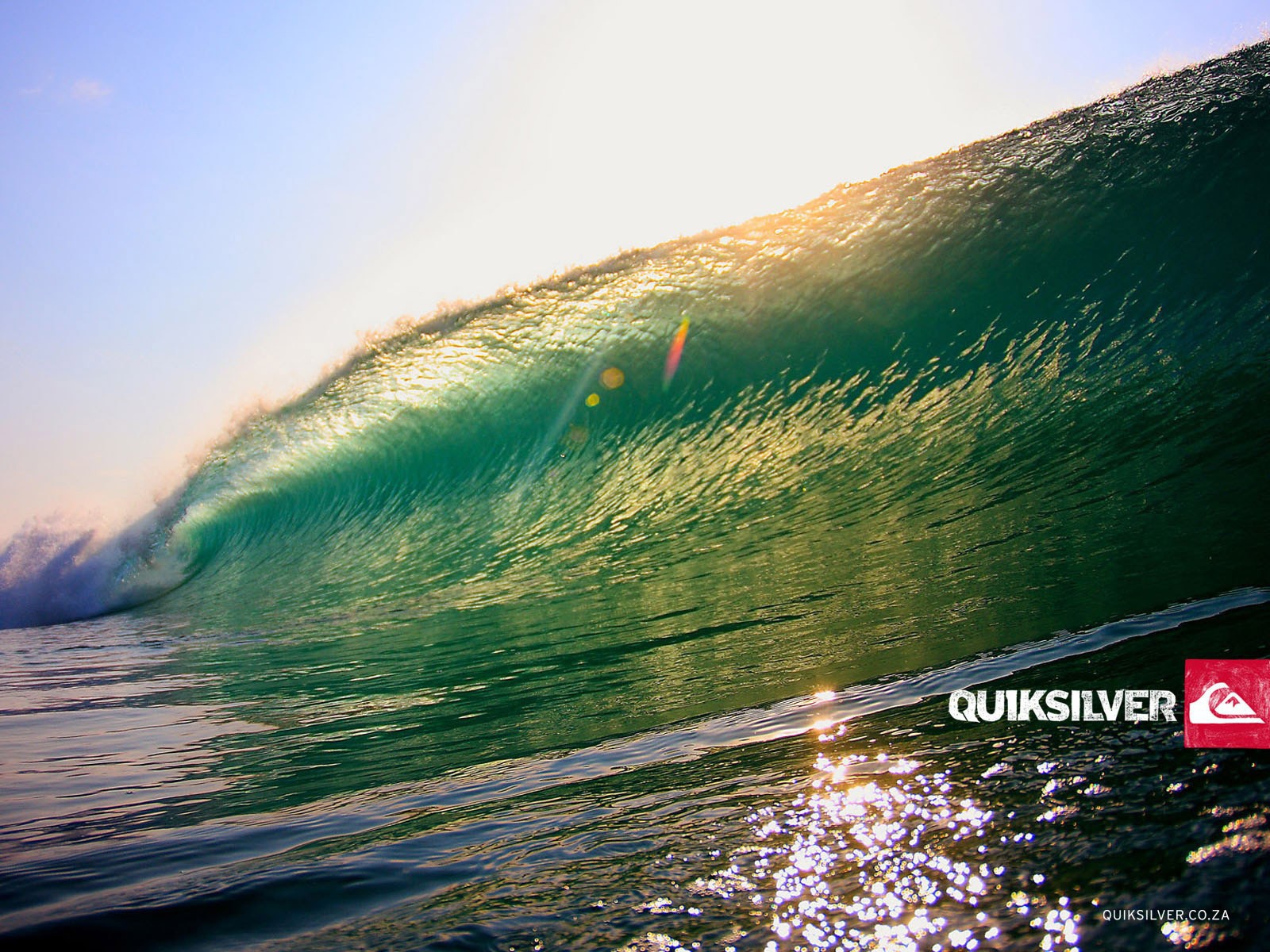 Серфинг на зеленой волне