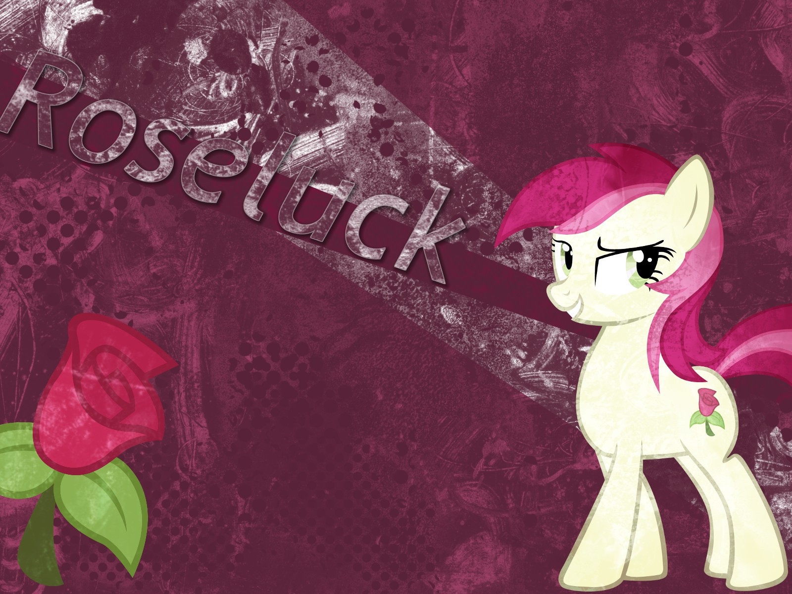 Маленькая пони с розой