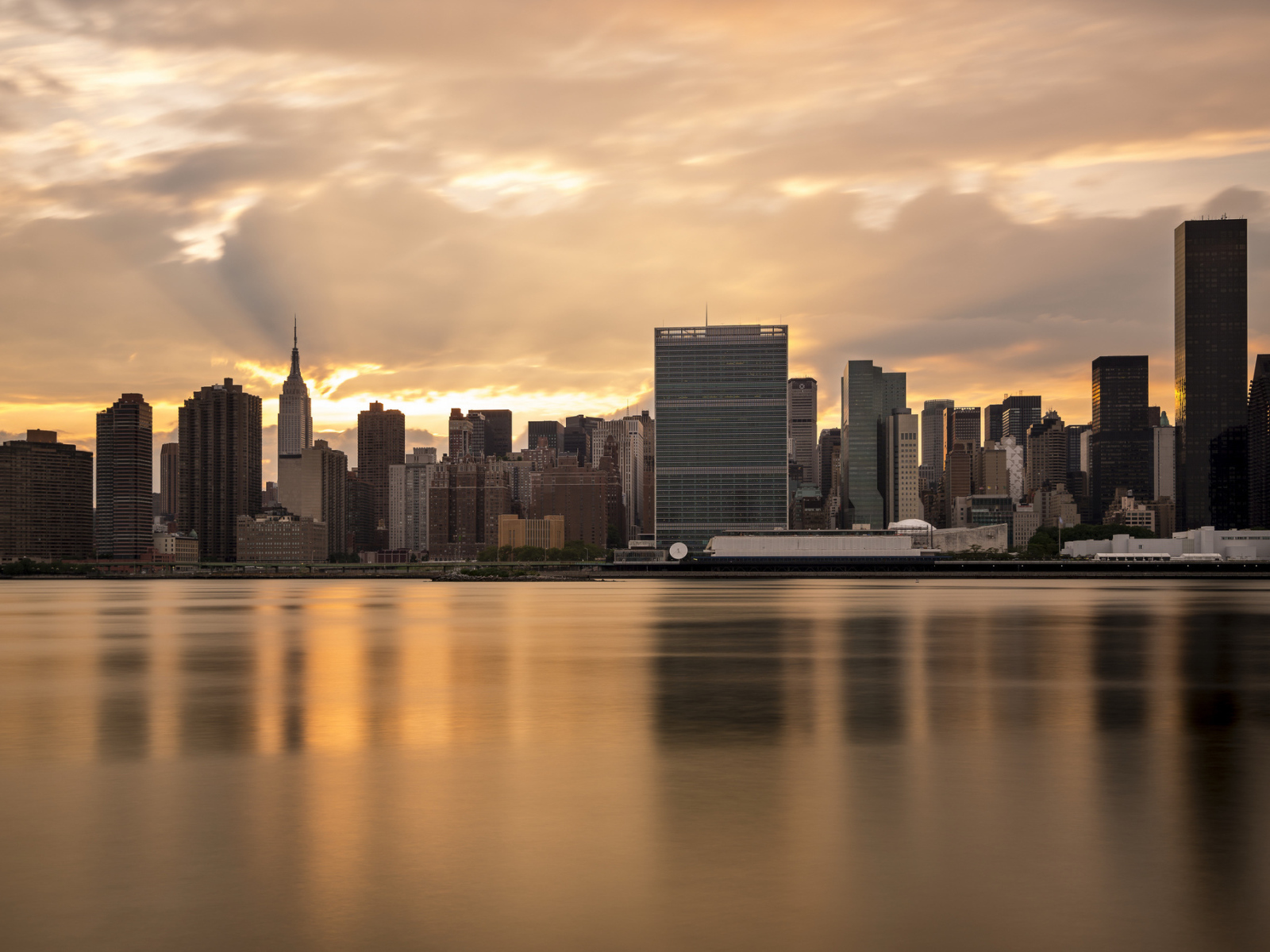 Манхеттен Нью-йорк