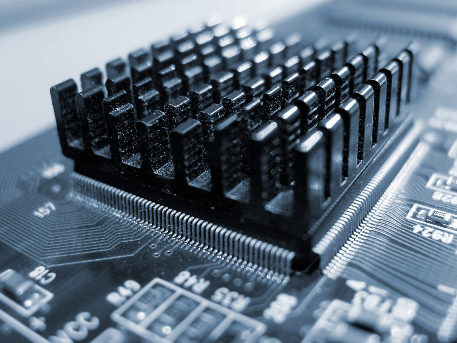 Микросхема с радиатором