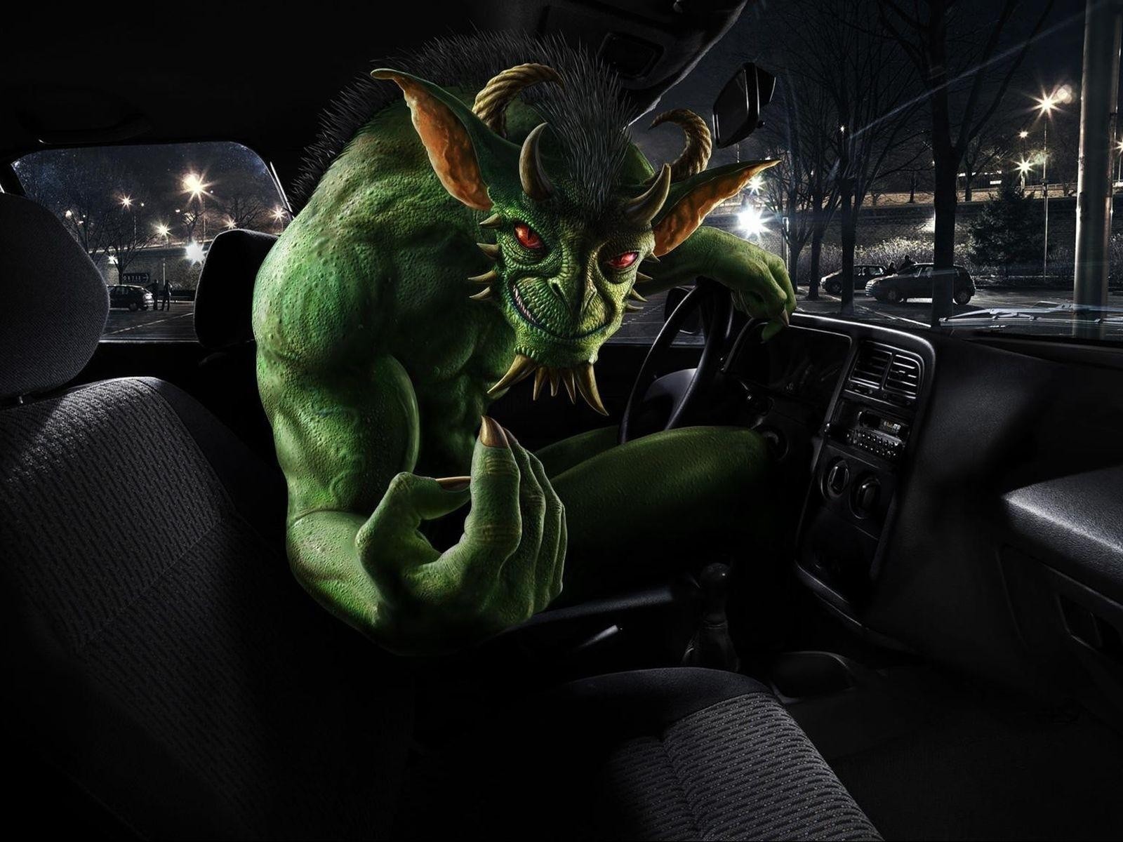 Монстр в автомобиле
