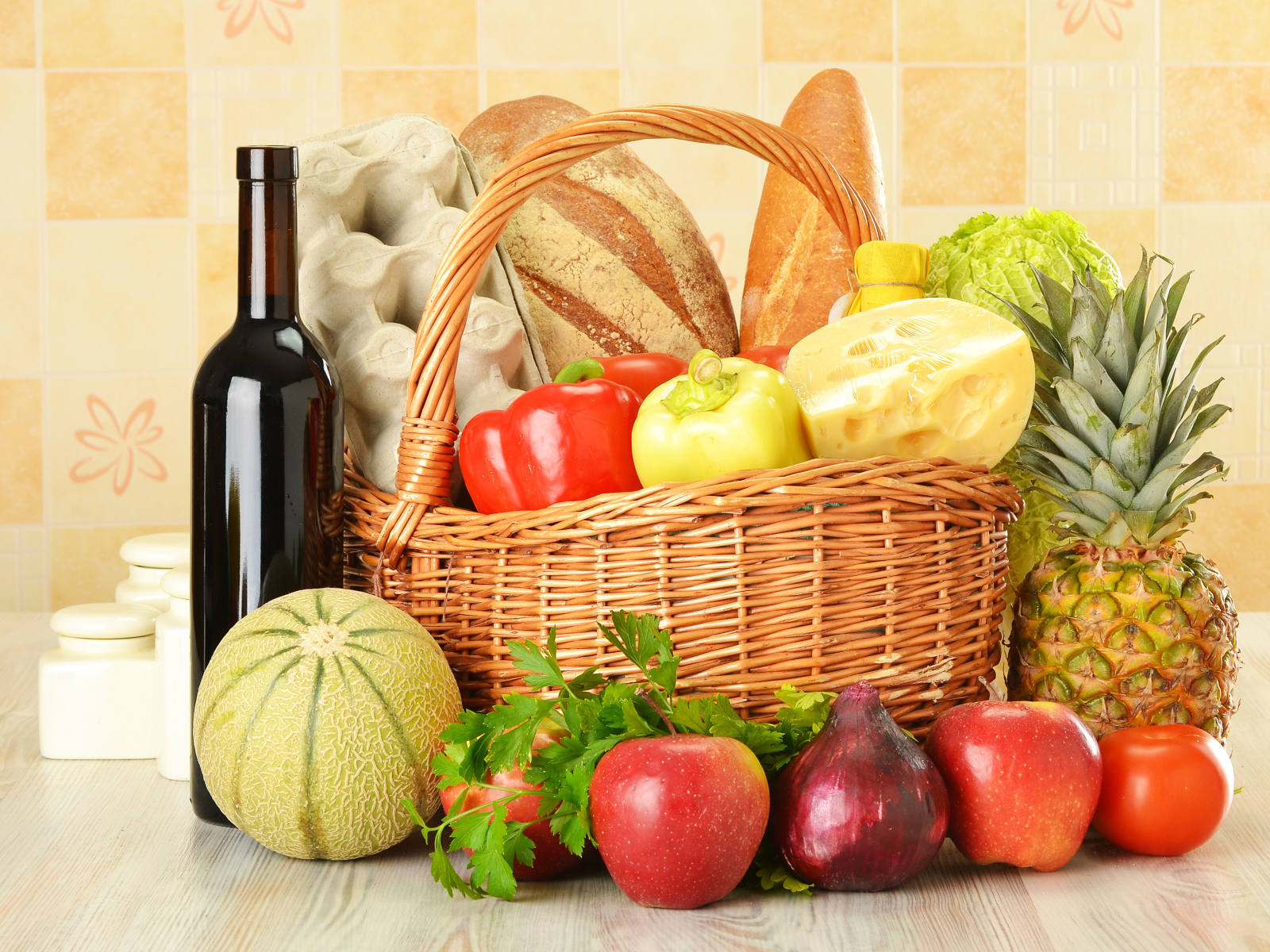 Корзина с продуктами