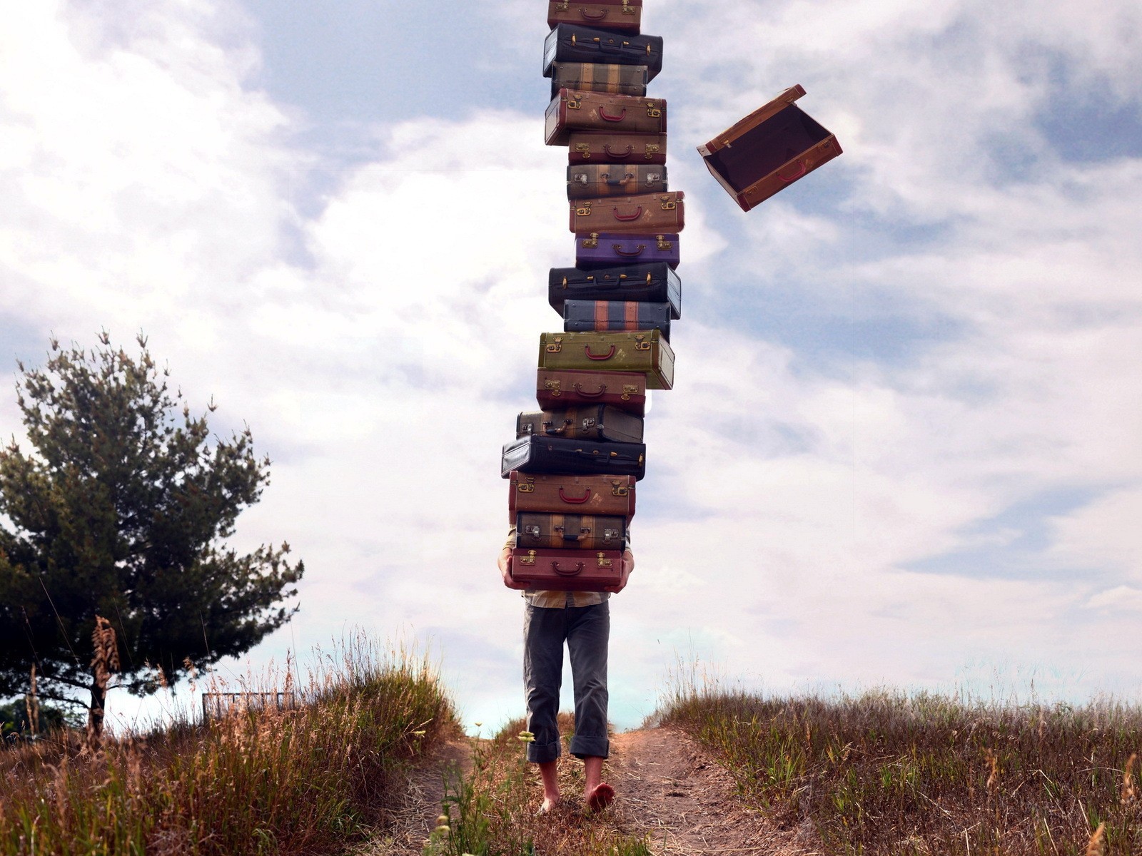 Человек с чемоданами