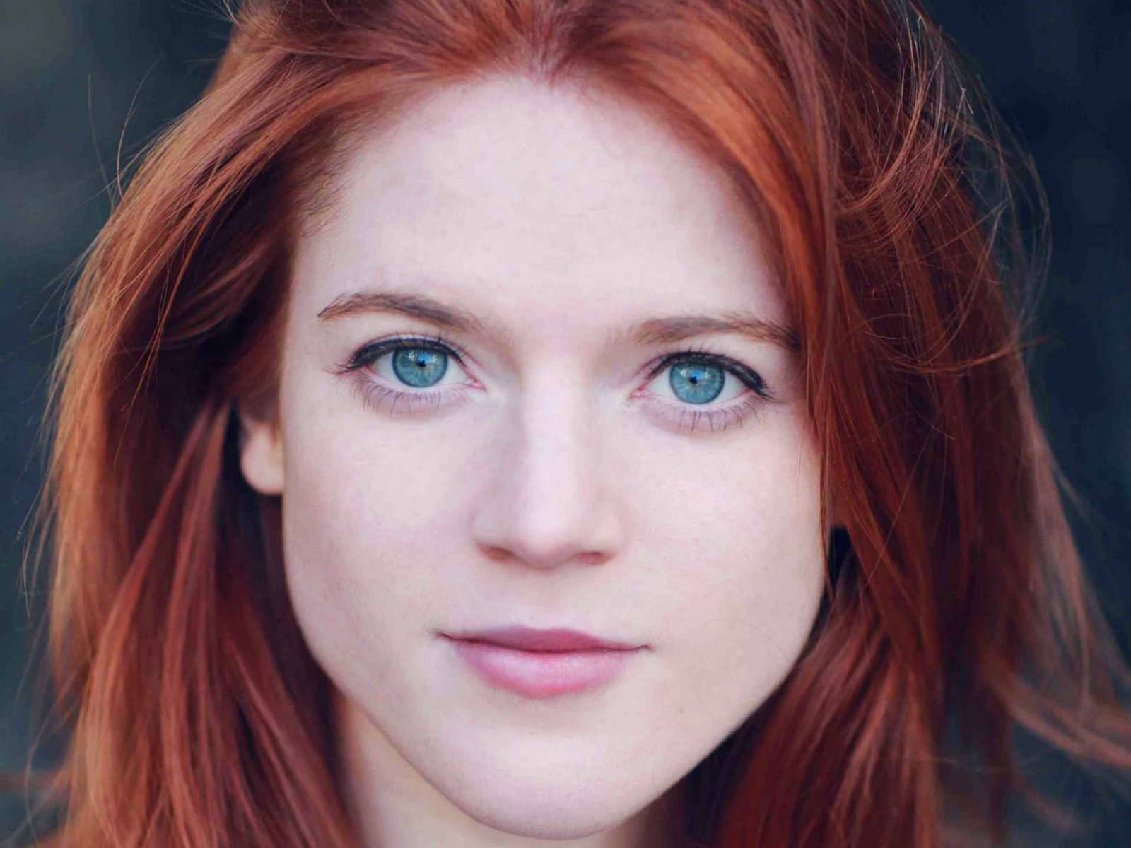 Популярная актриса Роуз Лесли