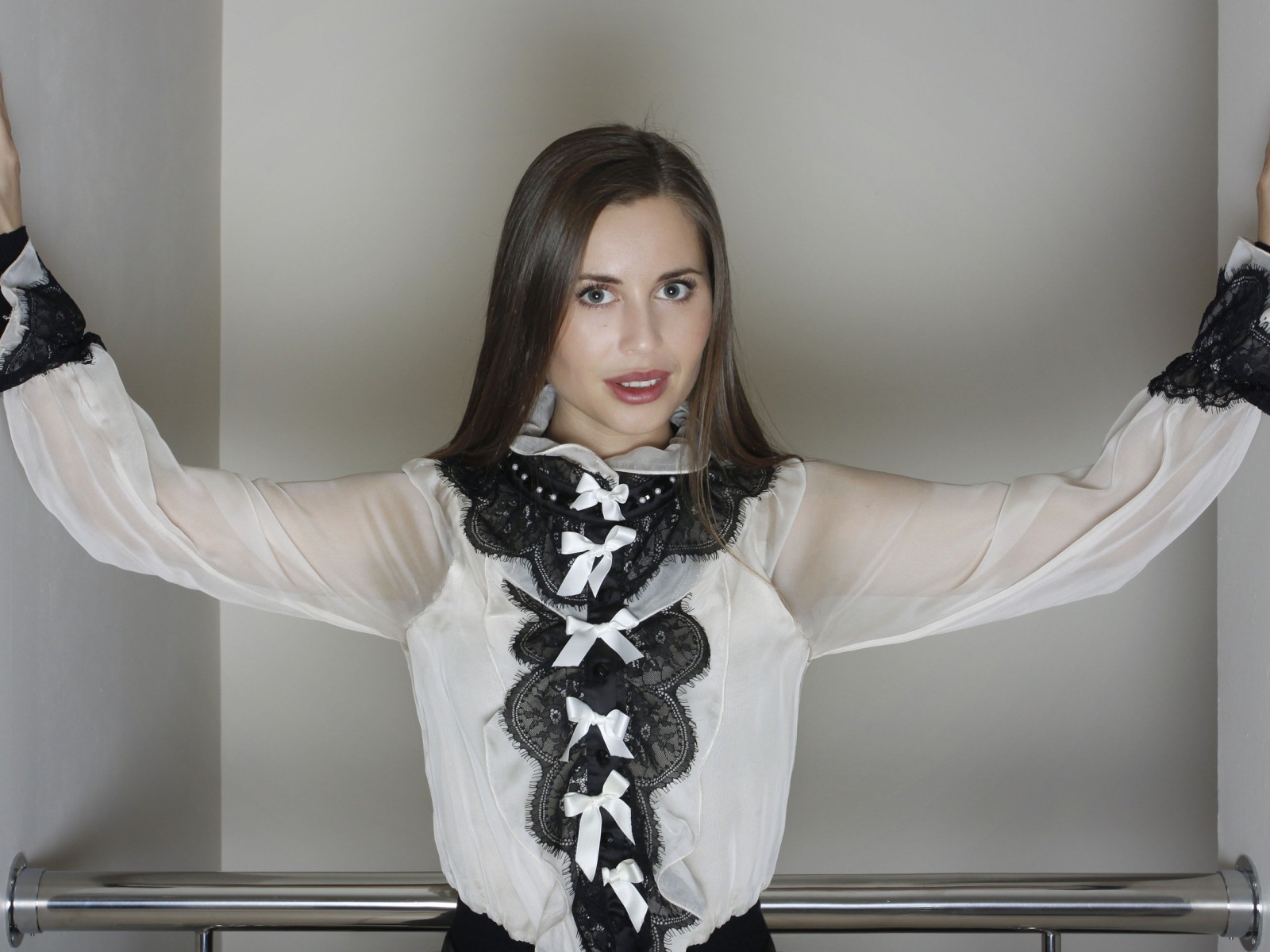 Знаменитая Юлия Михалкова