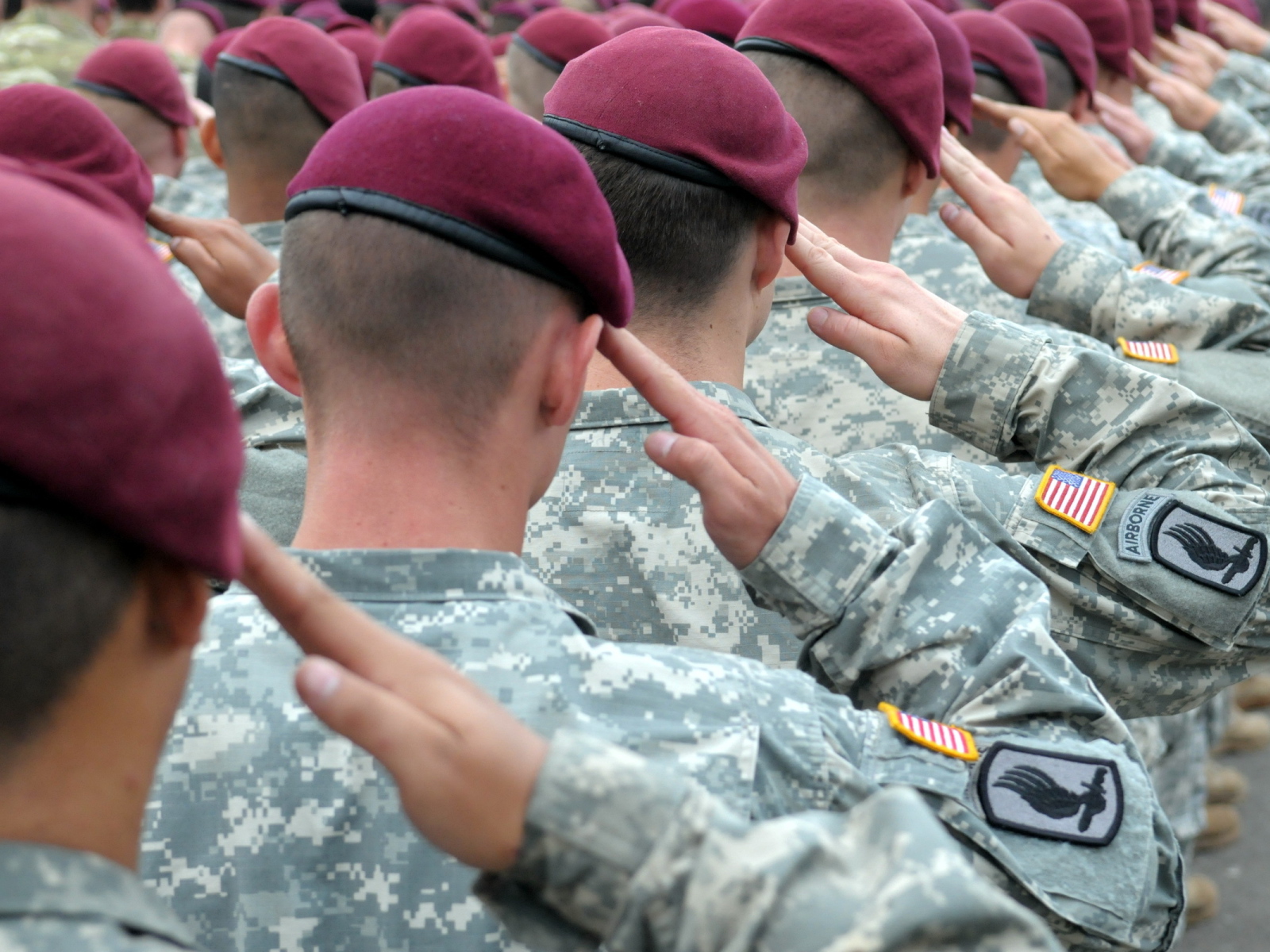 Солдаты в строю