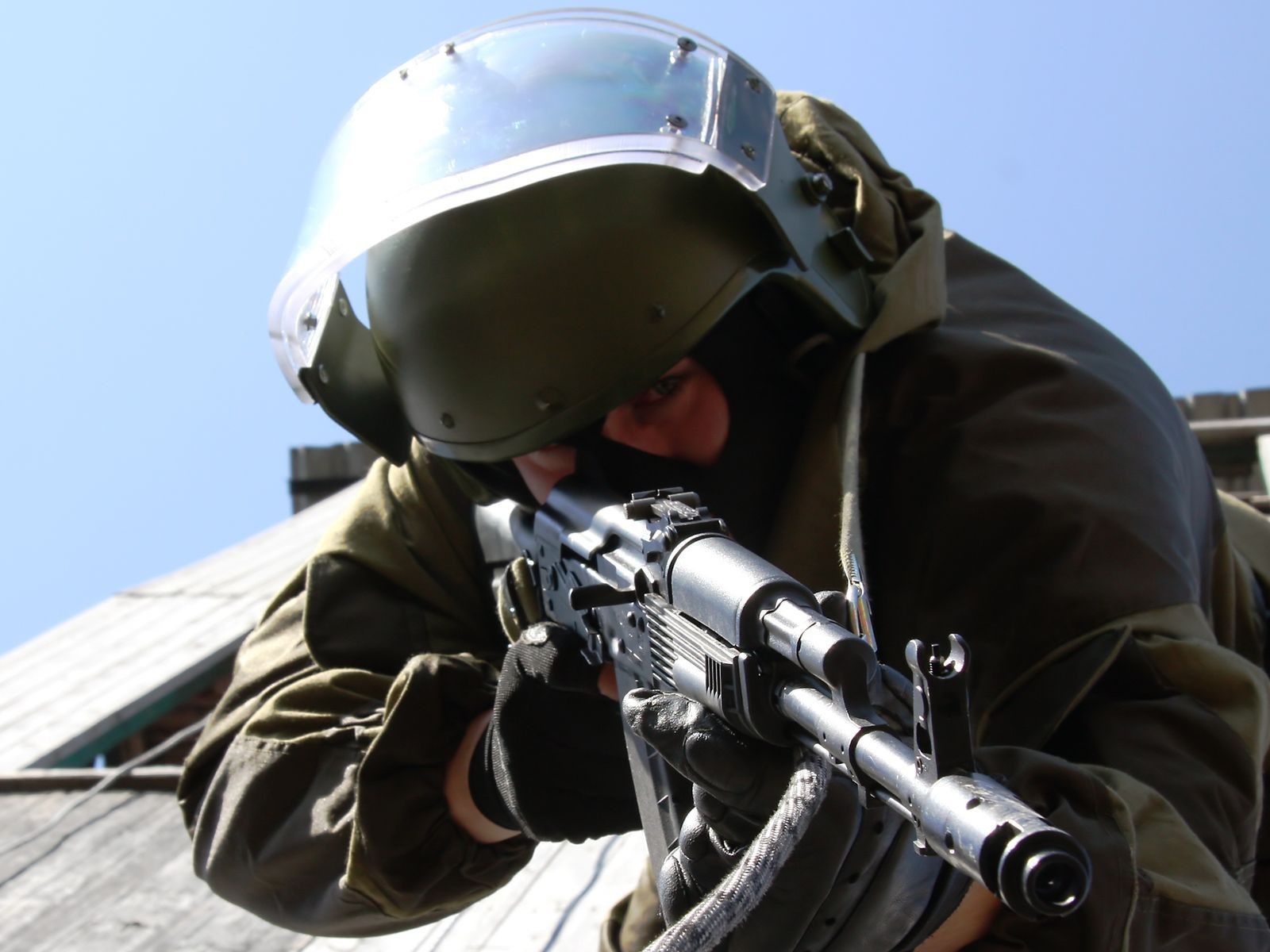 Боец спецназа