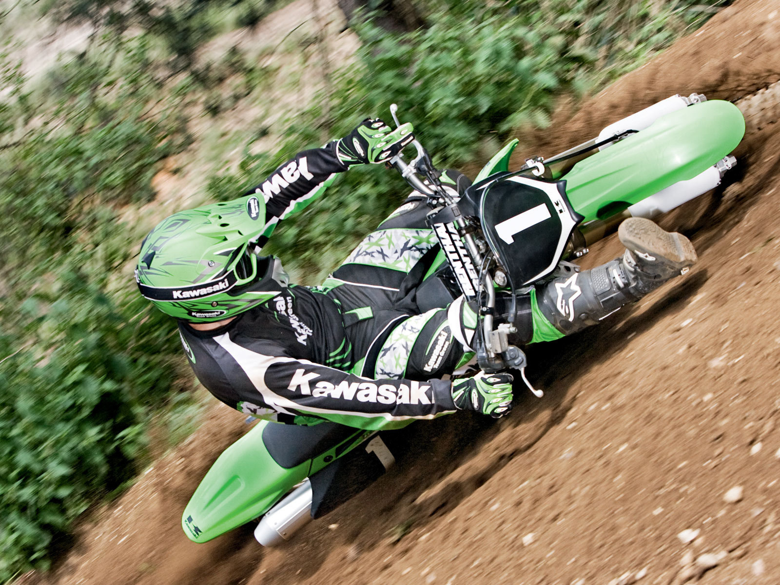 Красивый мотоцикл Kawasaki KX 250 F
