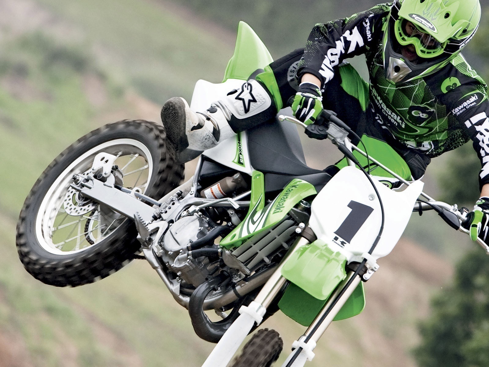 Мотоцикл модели Kawasaki KX 85-II