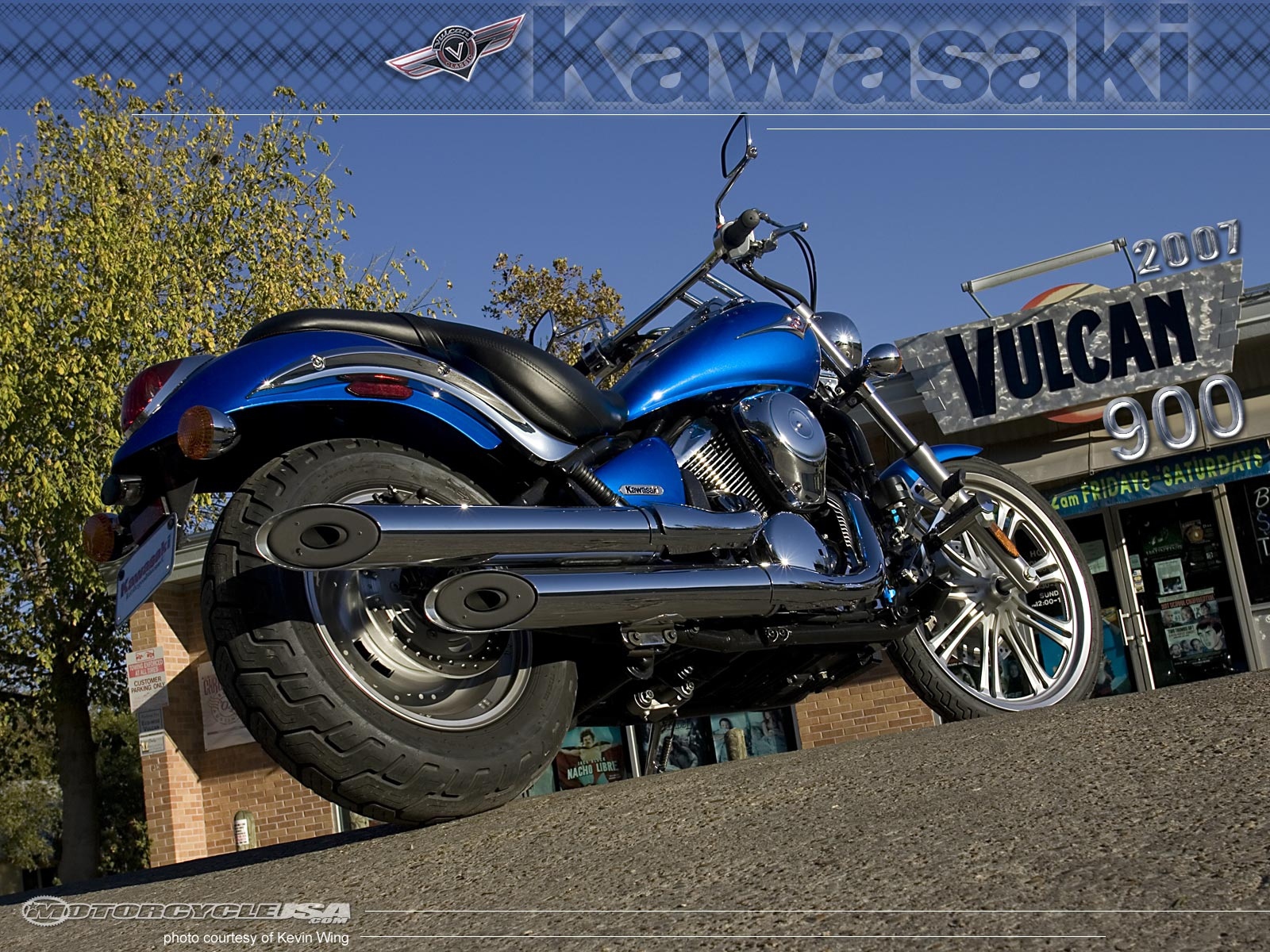 Мотоцикл модели Kawasaki VN 900 Classic