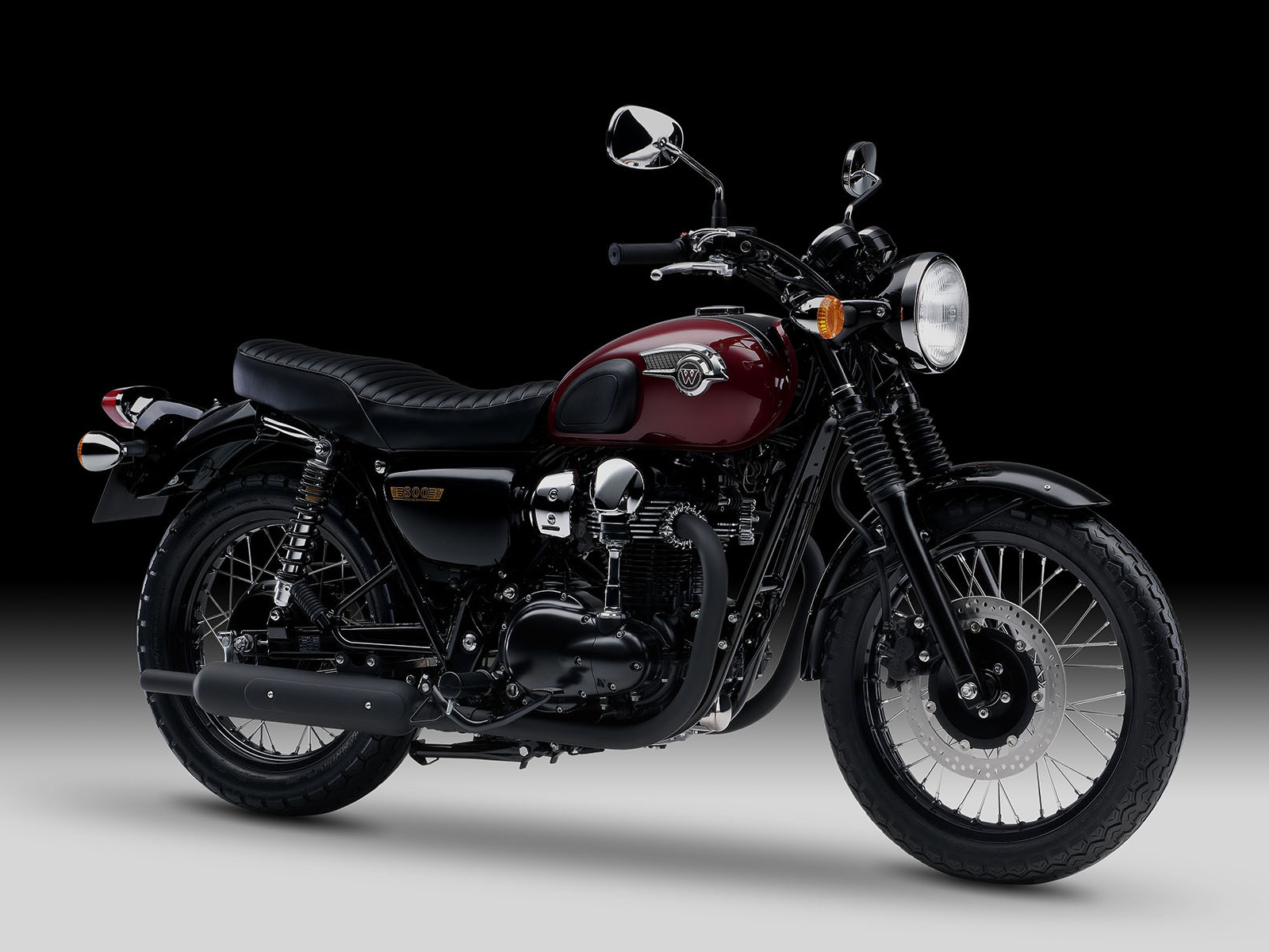Мотоцикл модели Kawasaki W 800
