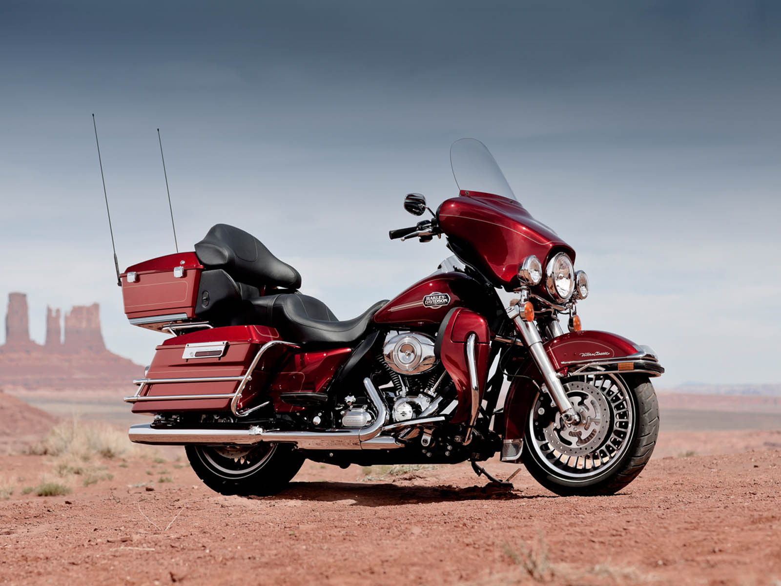 Быстрый мотоцикл Harley-Davidson Electra Glide Ultra Classic