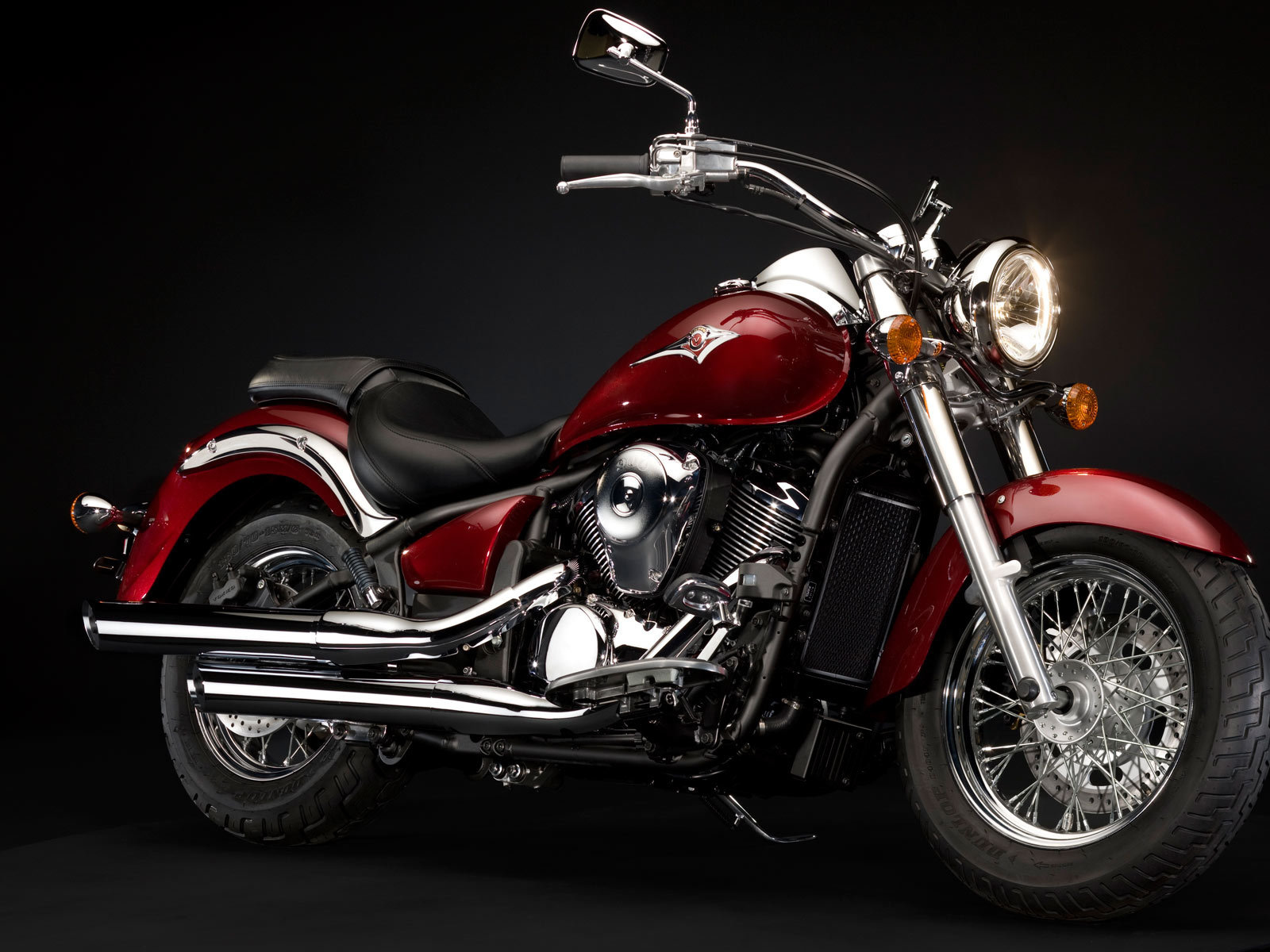 Быстрый мотоцикл Kawasaki VN 900 Classic