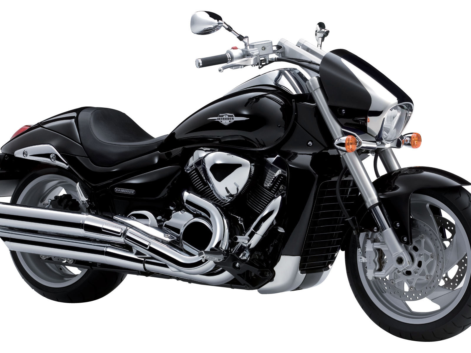 Новый мотоцикл Suzuki Intruder C800C