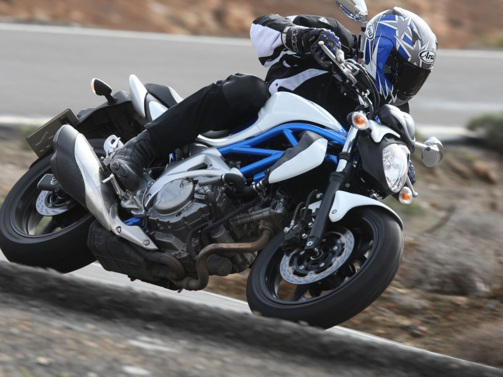 Новый мотоцикл Suzuki SFV 650