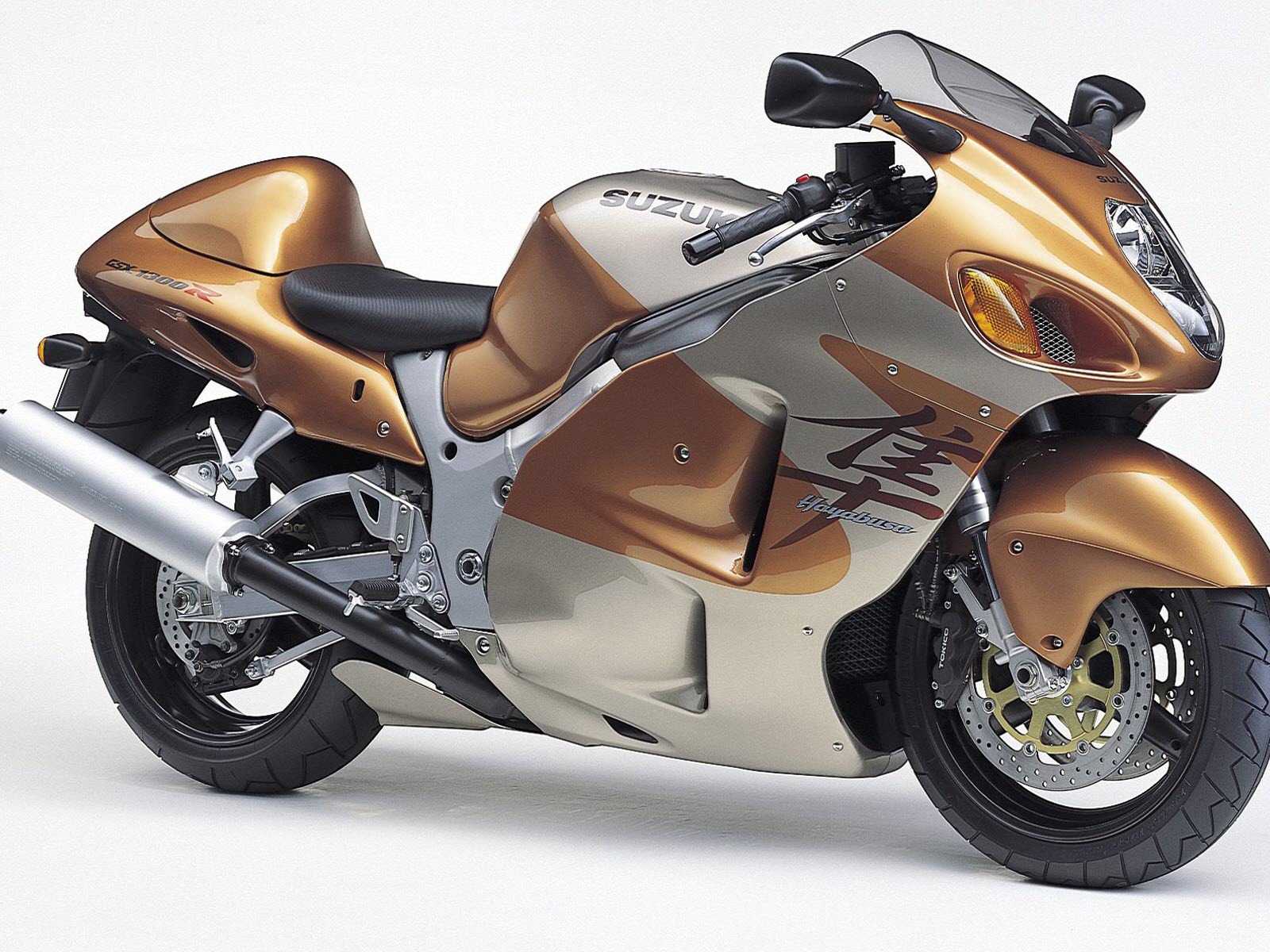 Новый надежный мотоцикл Suzuki  GSX 1300 R