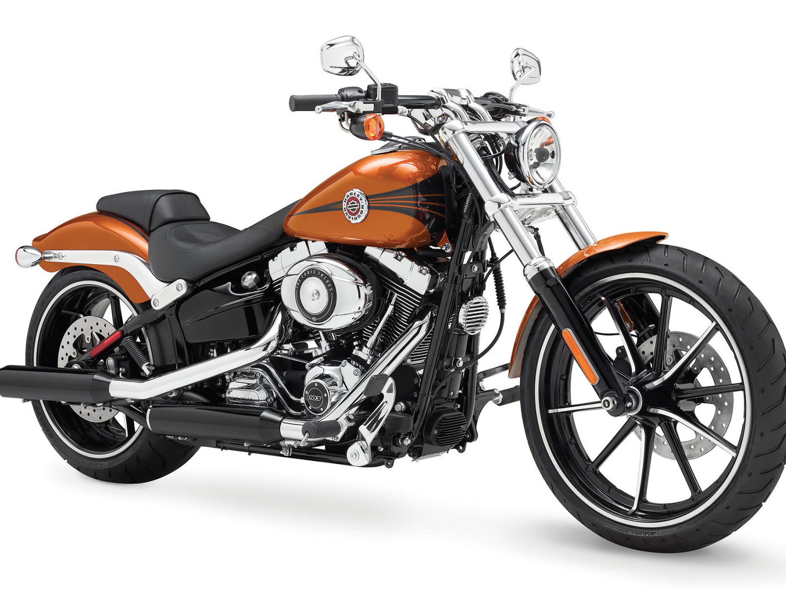 Новый надежный мотоцикл Harley-Davidson Softail Breakout