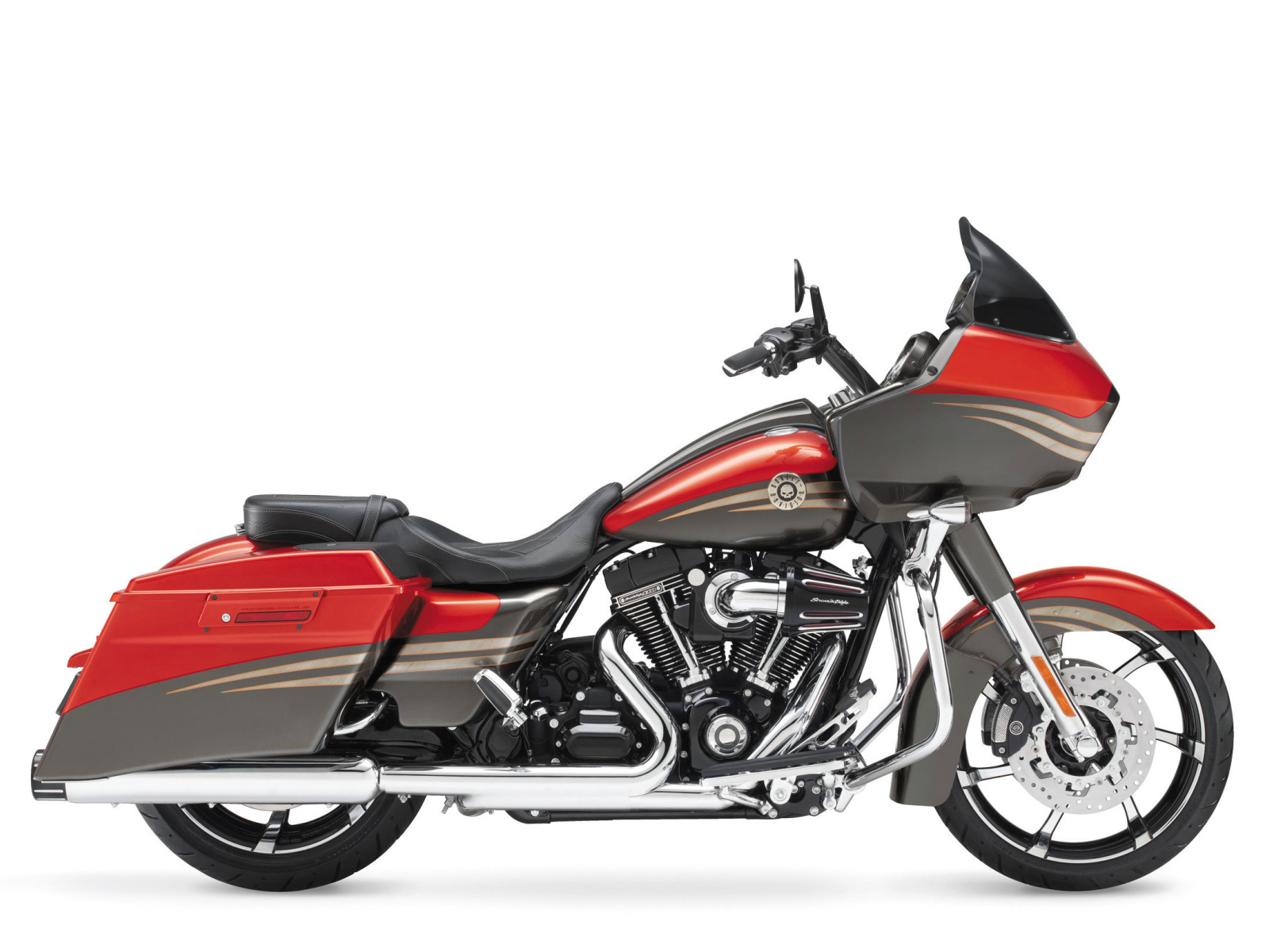 Популярный мотоцикл Harley-Davidson CVO Road Glide Custom