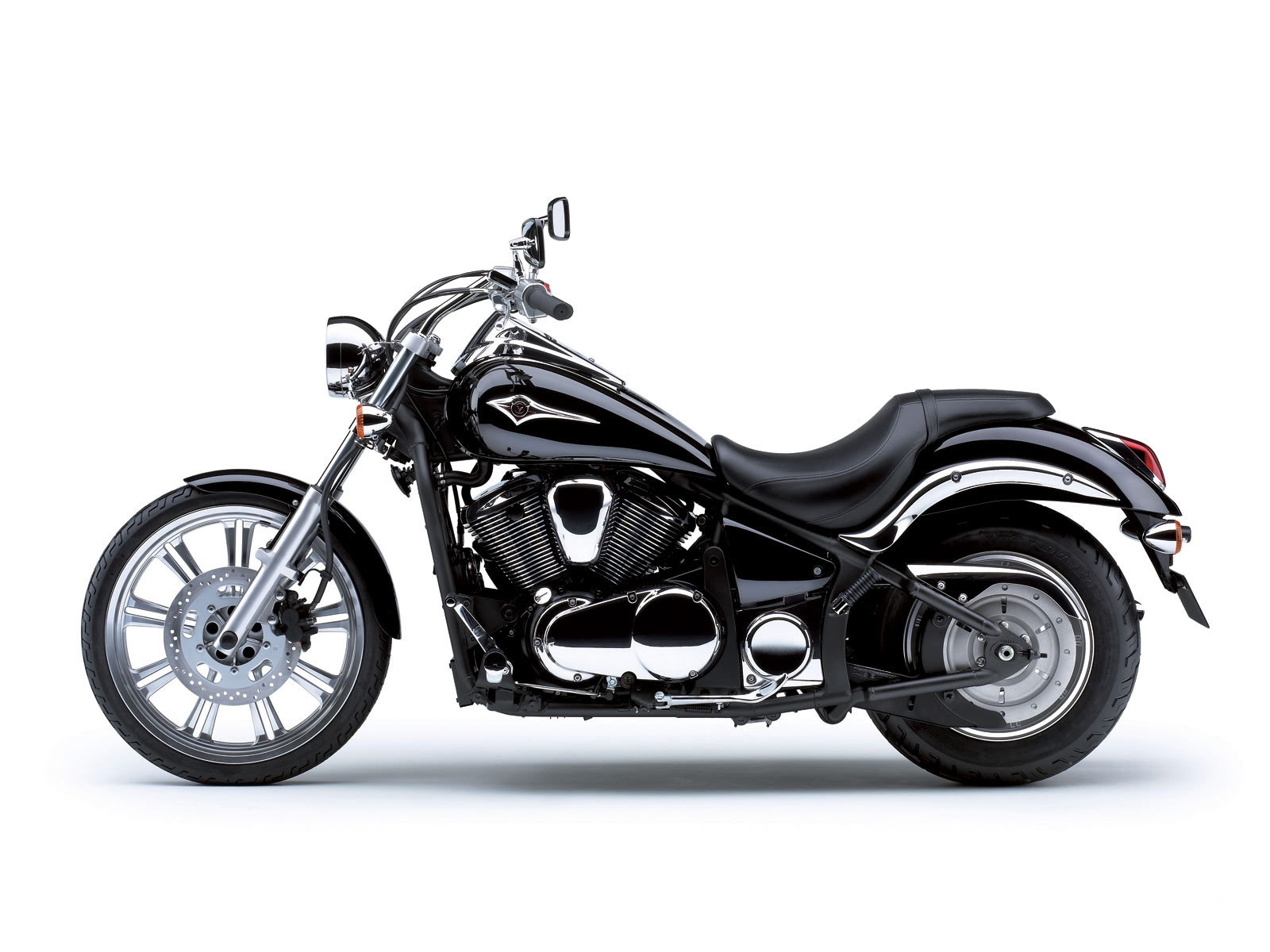 Популярный мотоцикл Kawasaki VN 900 Classic