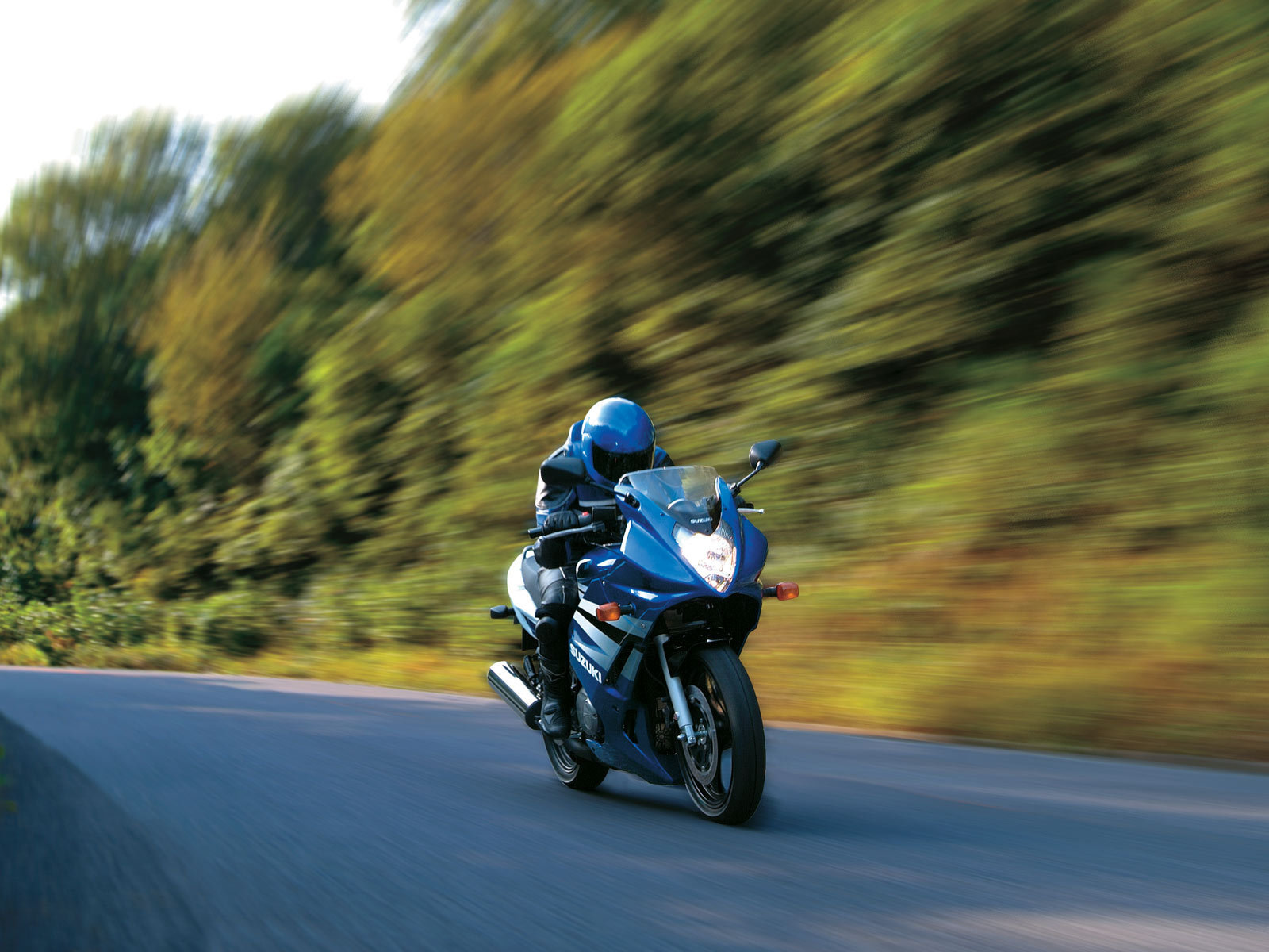 Популярный мотоцикл Suzuki  GS 500 F