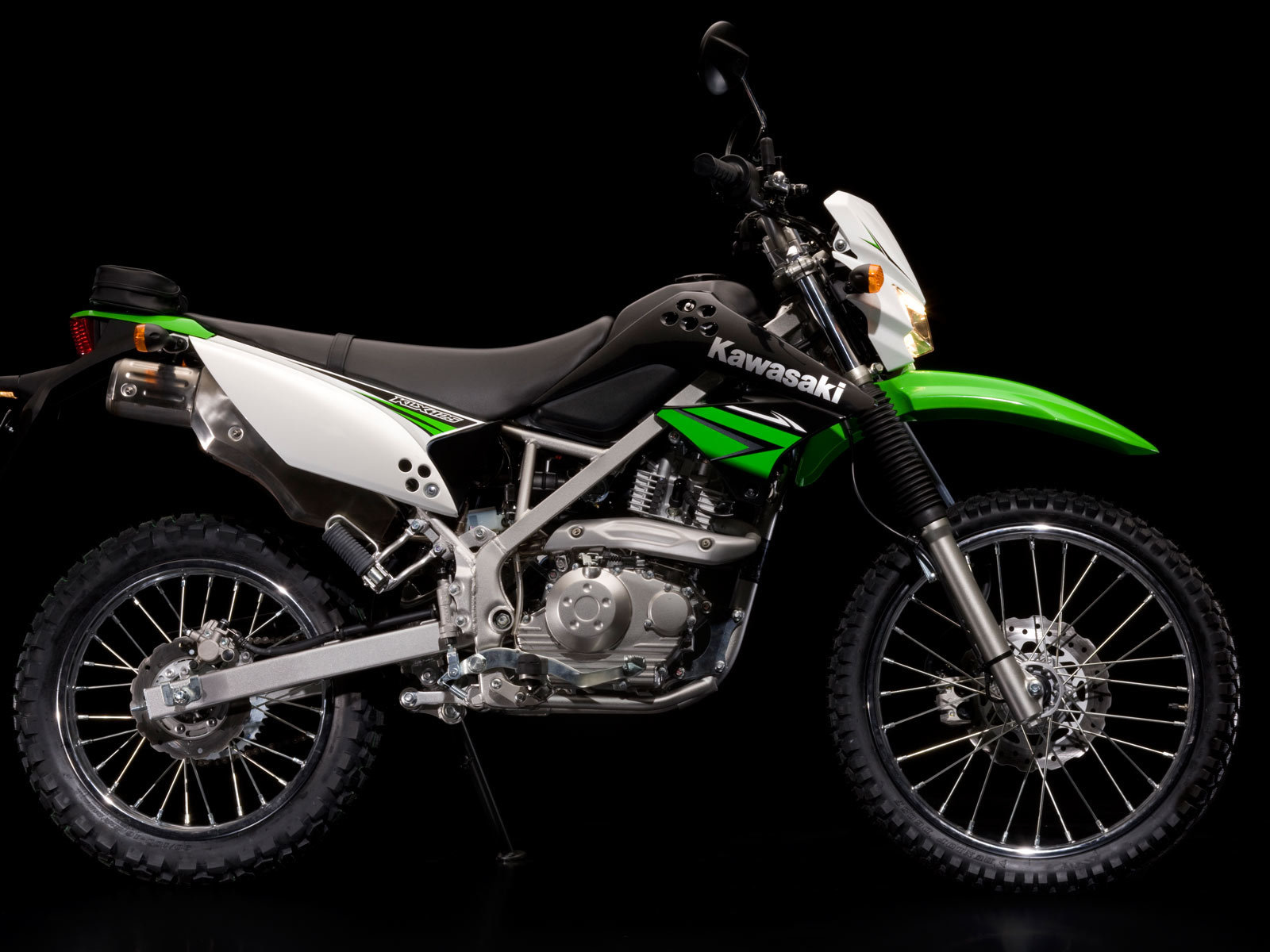 Надежный мотоцикл Kawasaki KLX 125