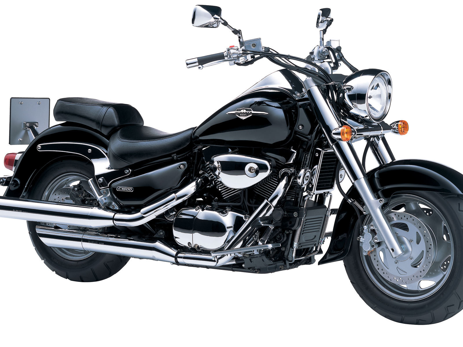 Надежный мотоцикл Suzuki Intruder M1500